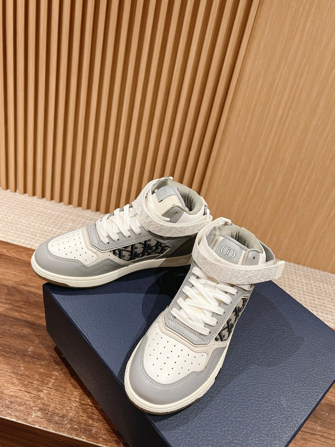 Dior B27# Jacquard Embroidery Craft Series, High-Top 04