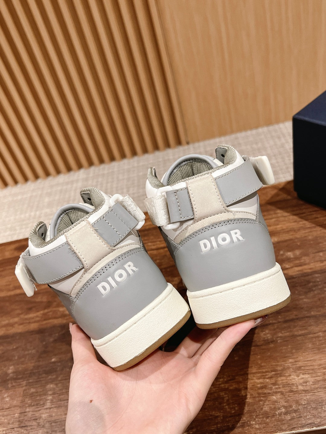 Dior B27# Jacquard Embroidery Craft Series, High-Top 04