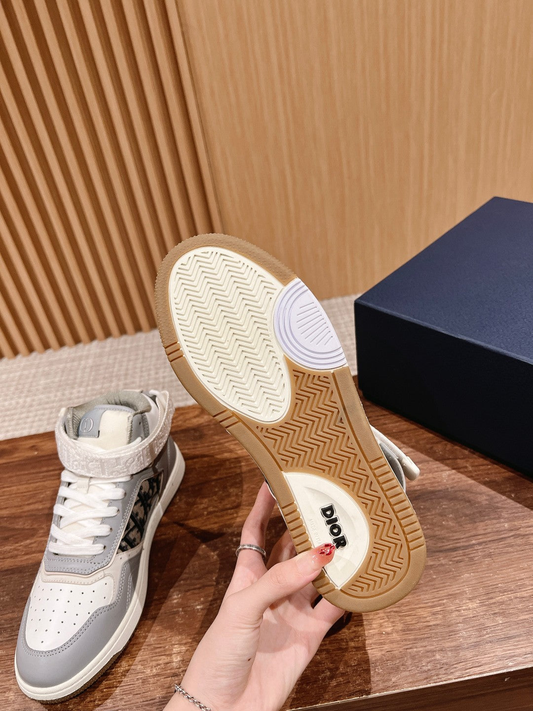 Dior B27# Jacquard Embroidery Craft Series, High-Top 04