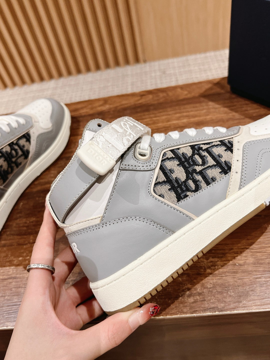 Dior B27# Jacquard Embroidery Craft Series, High-Top 04