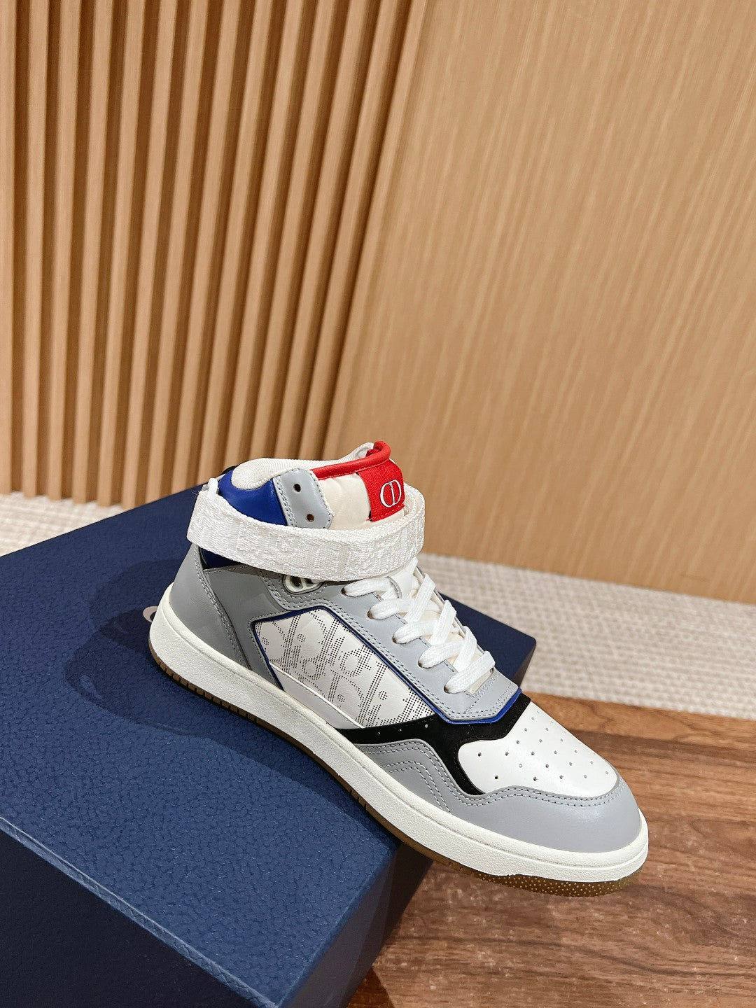 Dior B27# Jacquard Embroidery Craft Series, High-Top 03