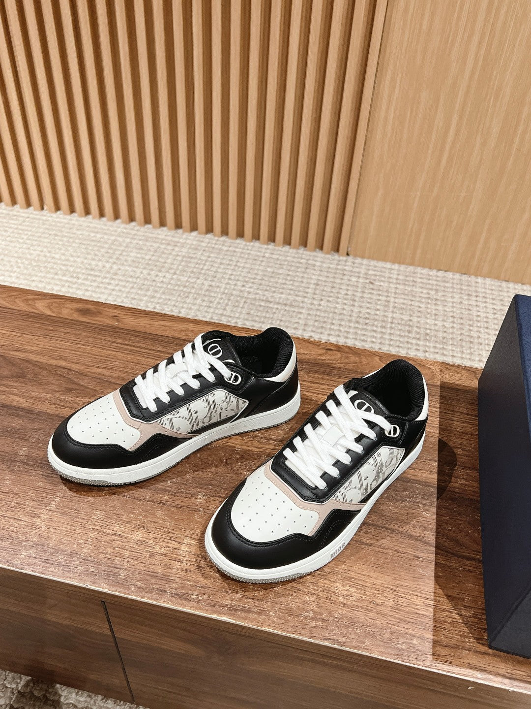 Dior B27# Jacquard Embroidery Craft Series, Low-Top Sneakers Series 18