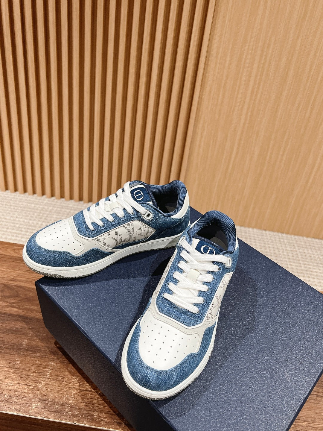 Dior B27# Jacquard Embroidery Craft Series, Low-Top Sneakers Series 10