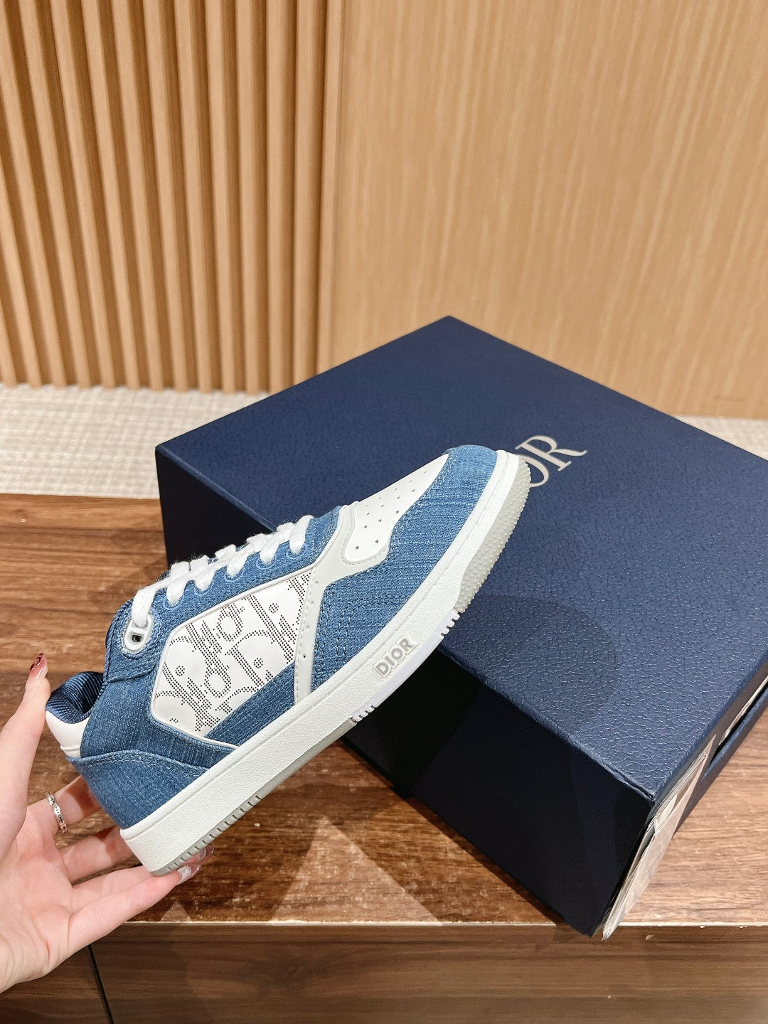 Dior B27# Jacquard Embroidery Craft Series, Low-Top Sneakers Series 10