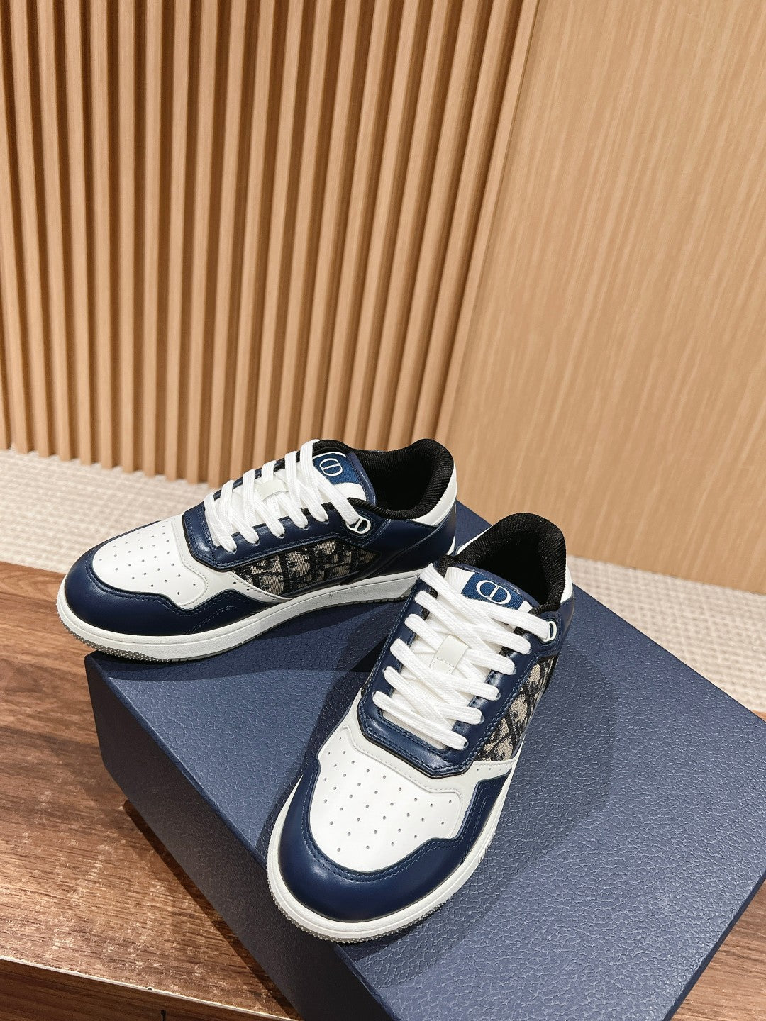 Dior B27# Jacquard Embroidery Craft Series, Low-Top Sneakers Series 23