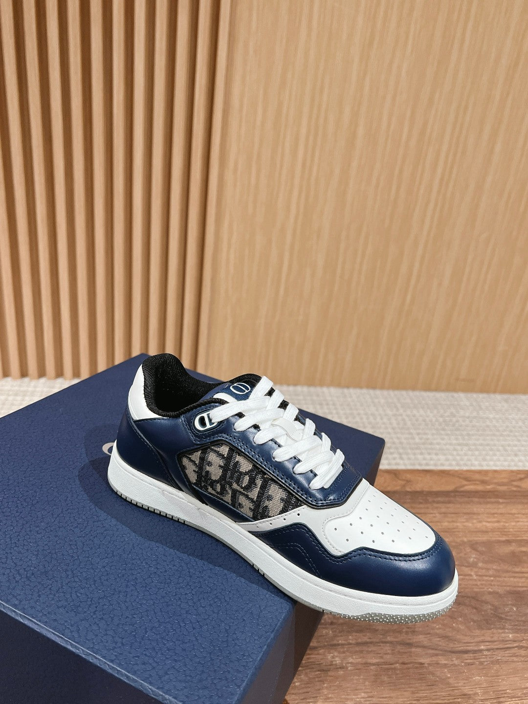 Dior B27# Jacquard Embroidery Craft Series, Low-Top Sneakers Series 01