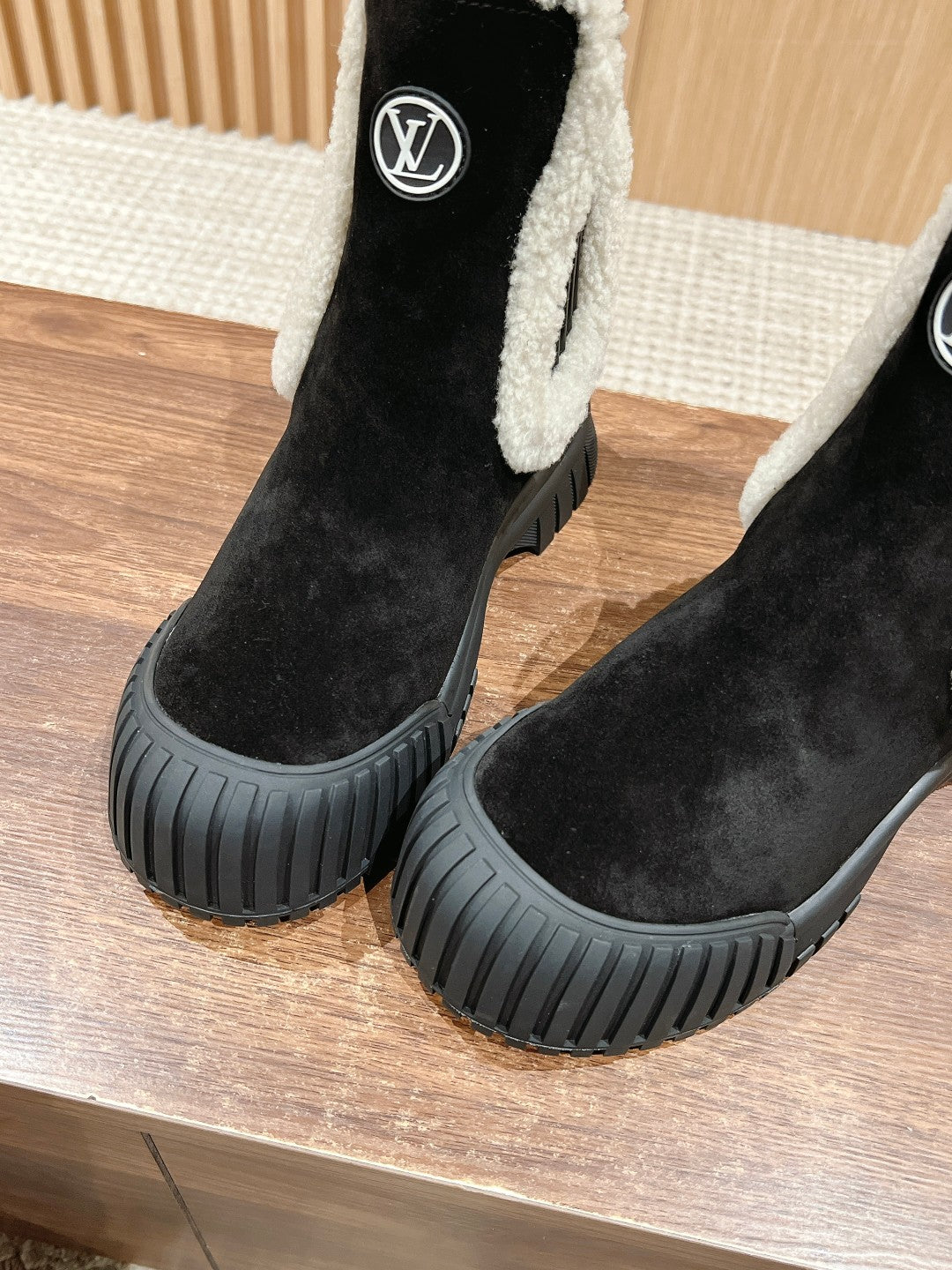 LV Ruby Shearling-Lined Ankle Boot, Suede Black