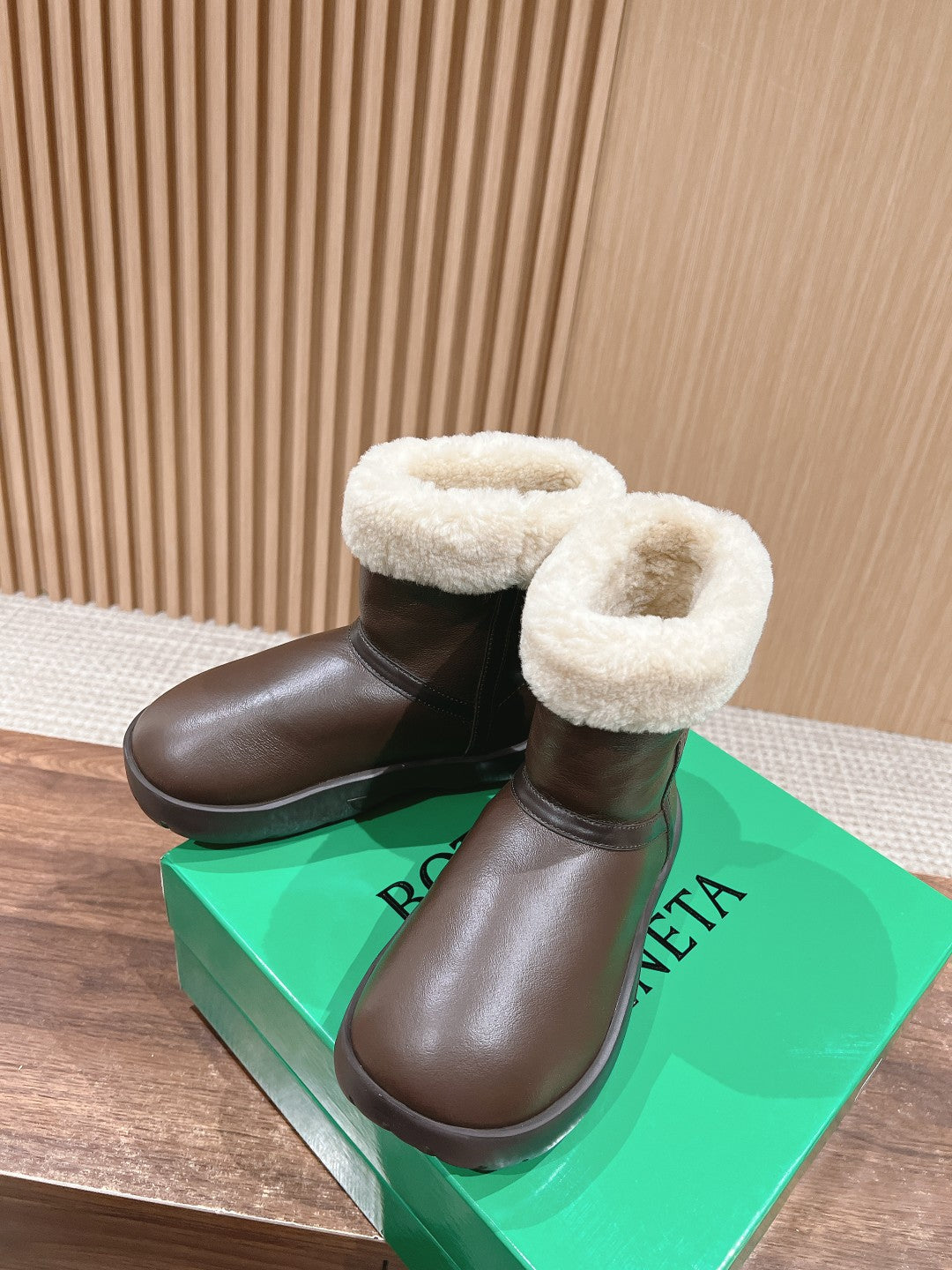 Bottega Veneta SNAP Series New Snow Boots – Caramel