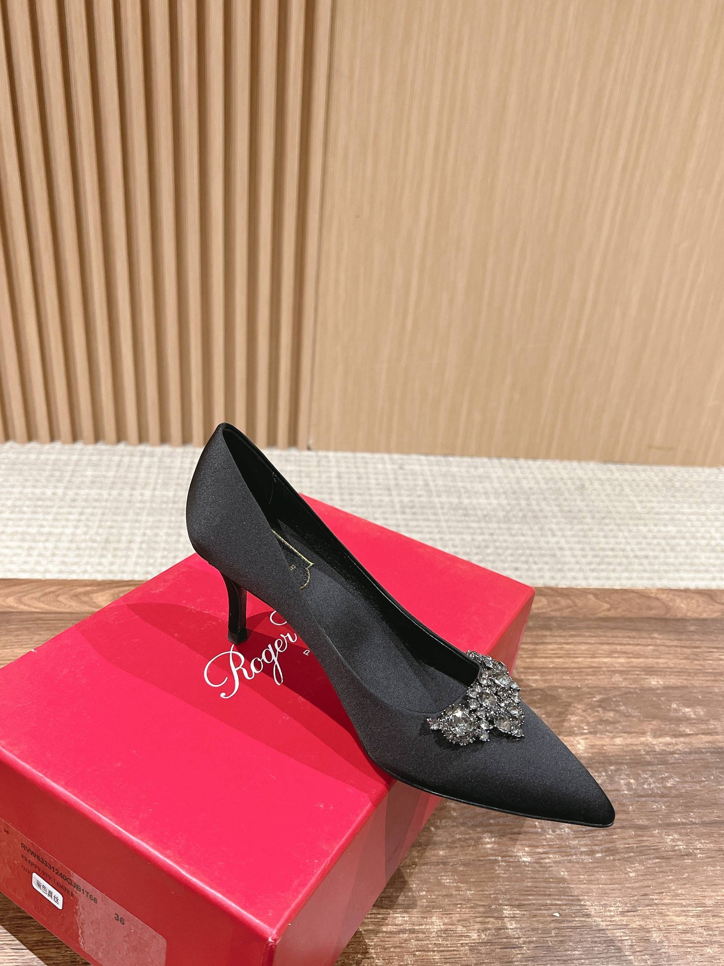 RV Classic Crystal ‘Snowflake’ Buckle Stilettos Series 03