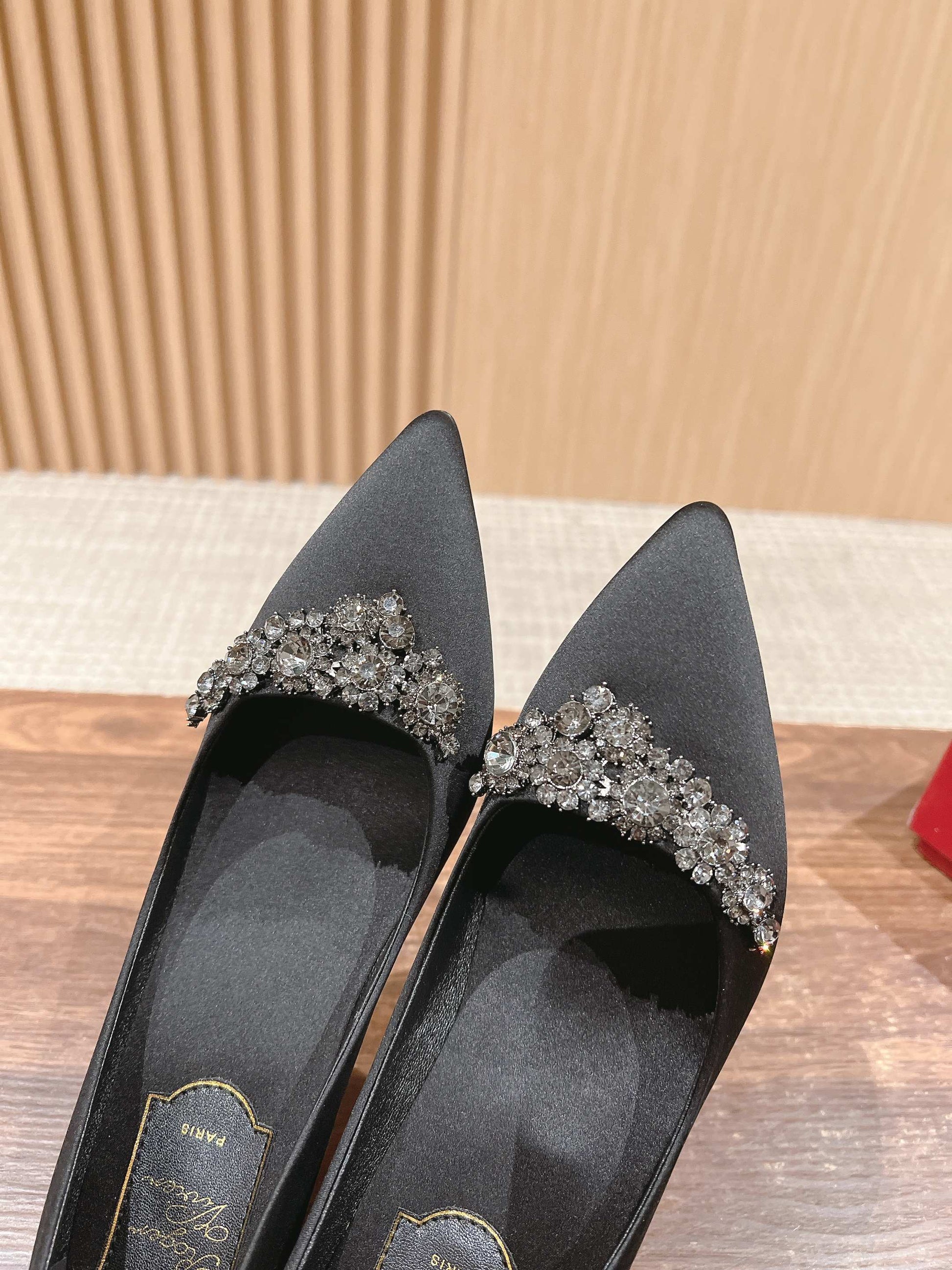 RV Classic Crystal ‘Snowflake’ Buckle Stilettos Series 03