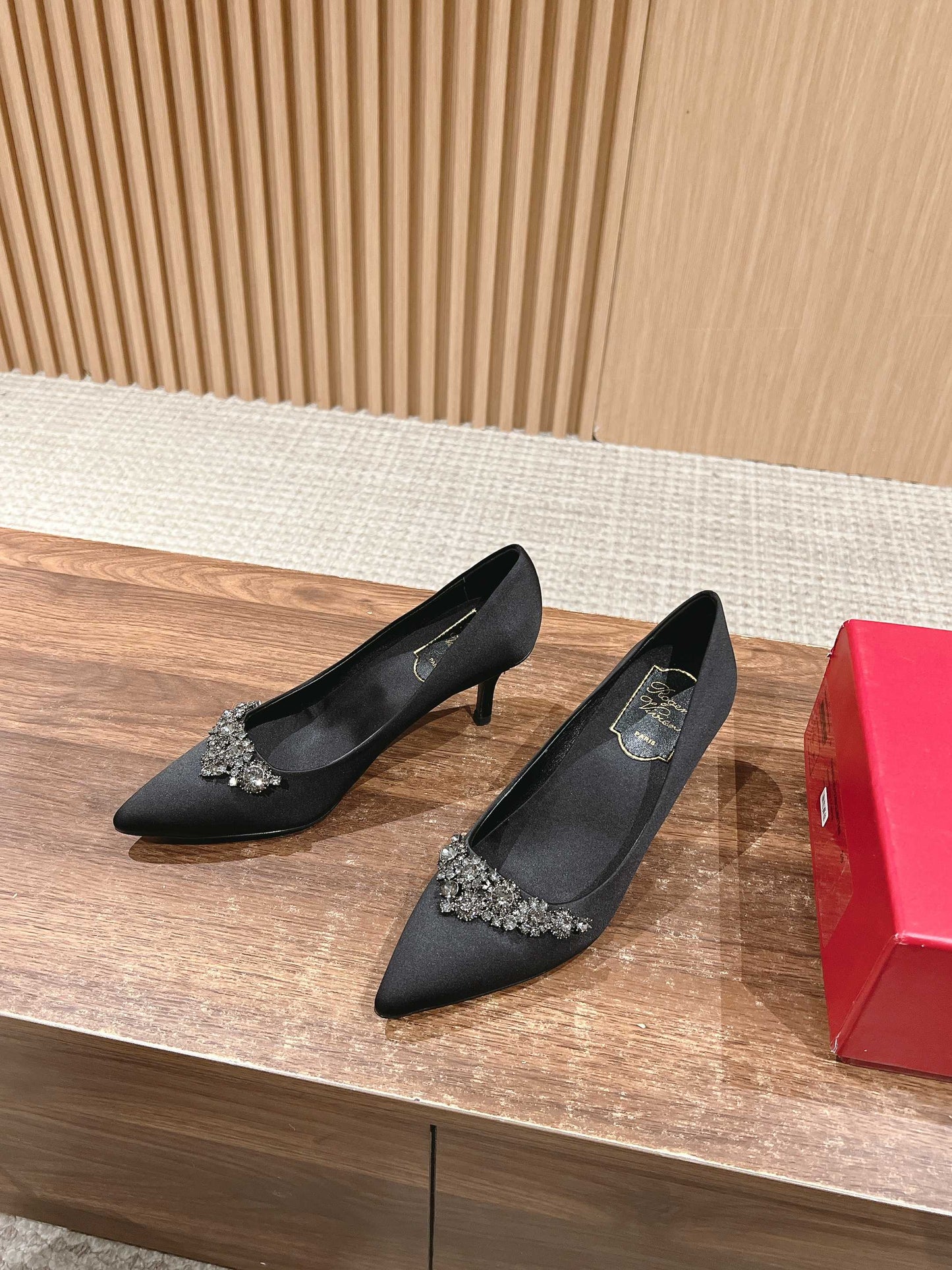 RV Classic Crystal ‘Snowflake’ Buckle Stilettos Series 03