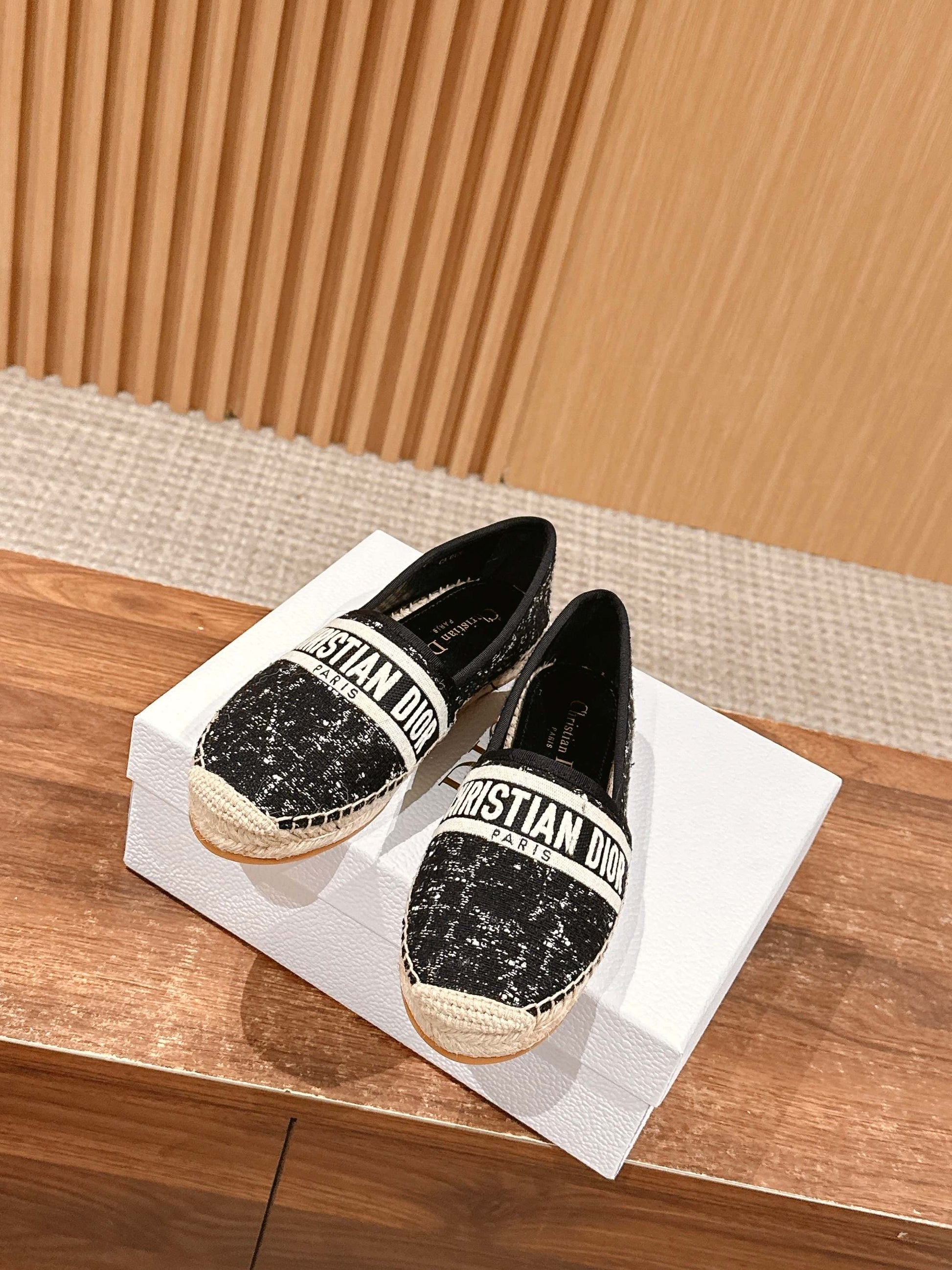 Dior Classic Granville Mule Fisherman Sandals 03