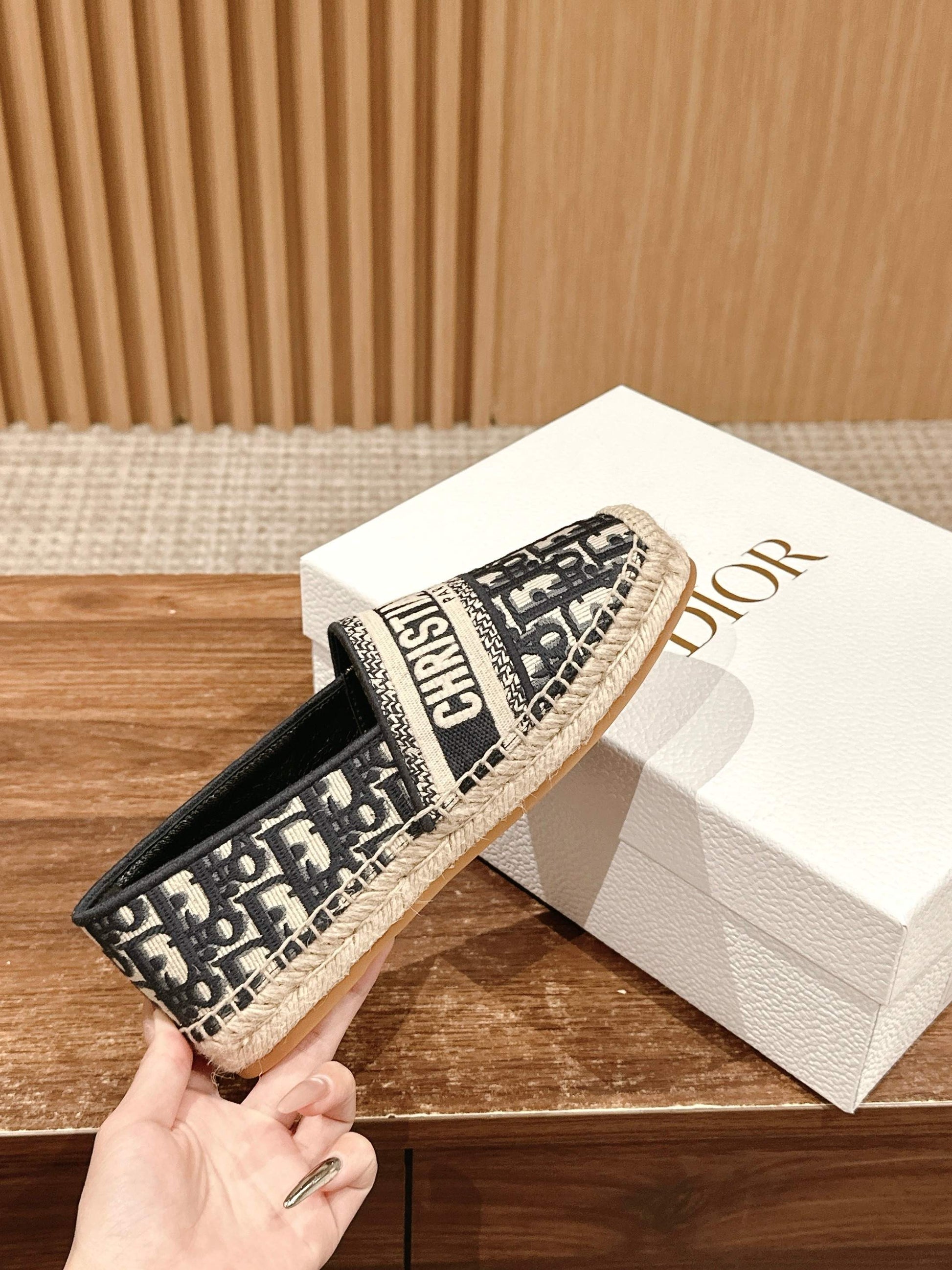 Dior Classic Granville Mule Fisherman Sandals 02