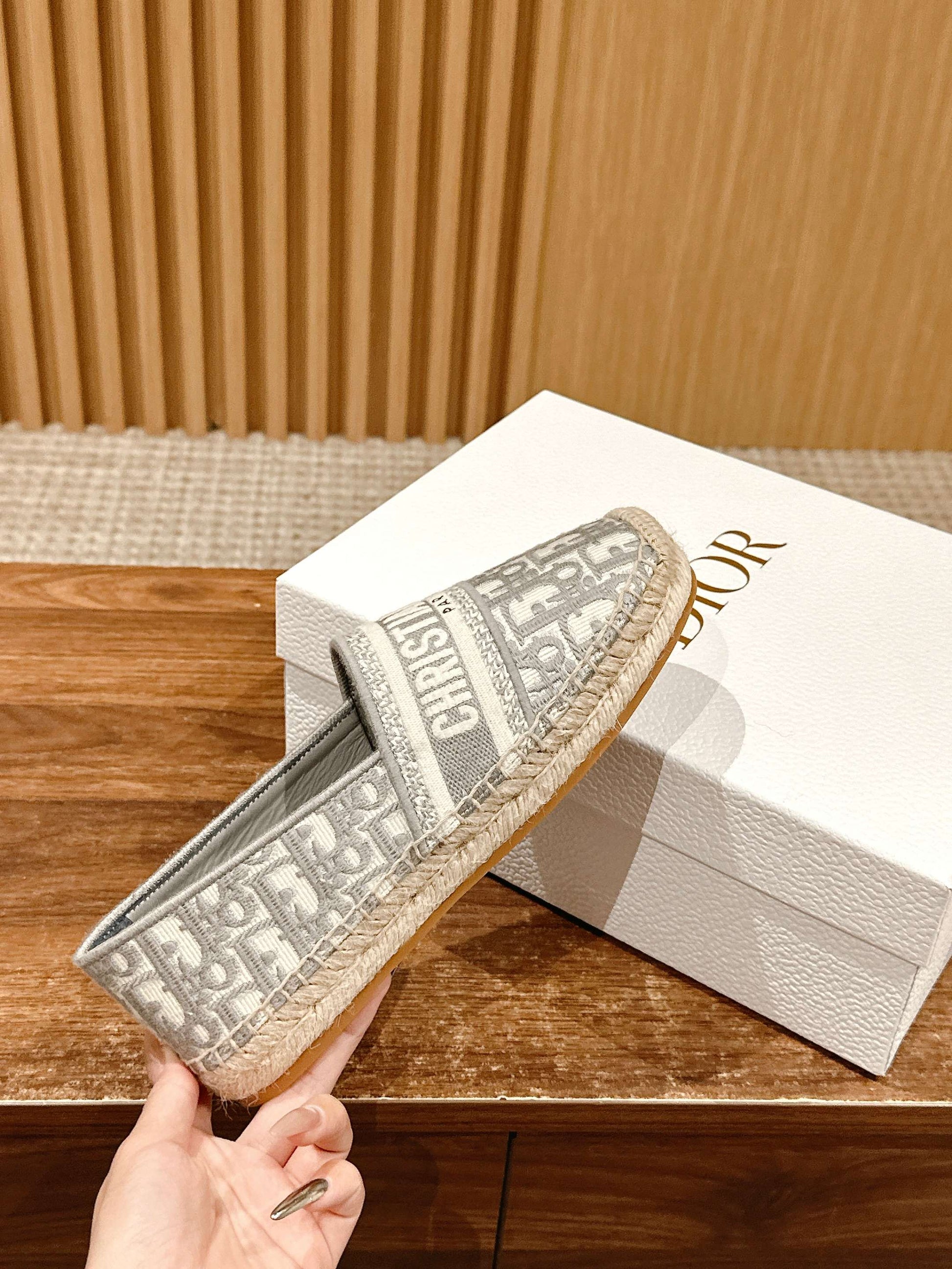 Dior Classic Granville Mule Fisherman Sandals 01