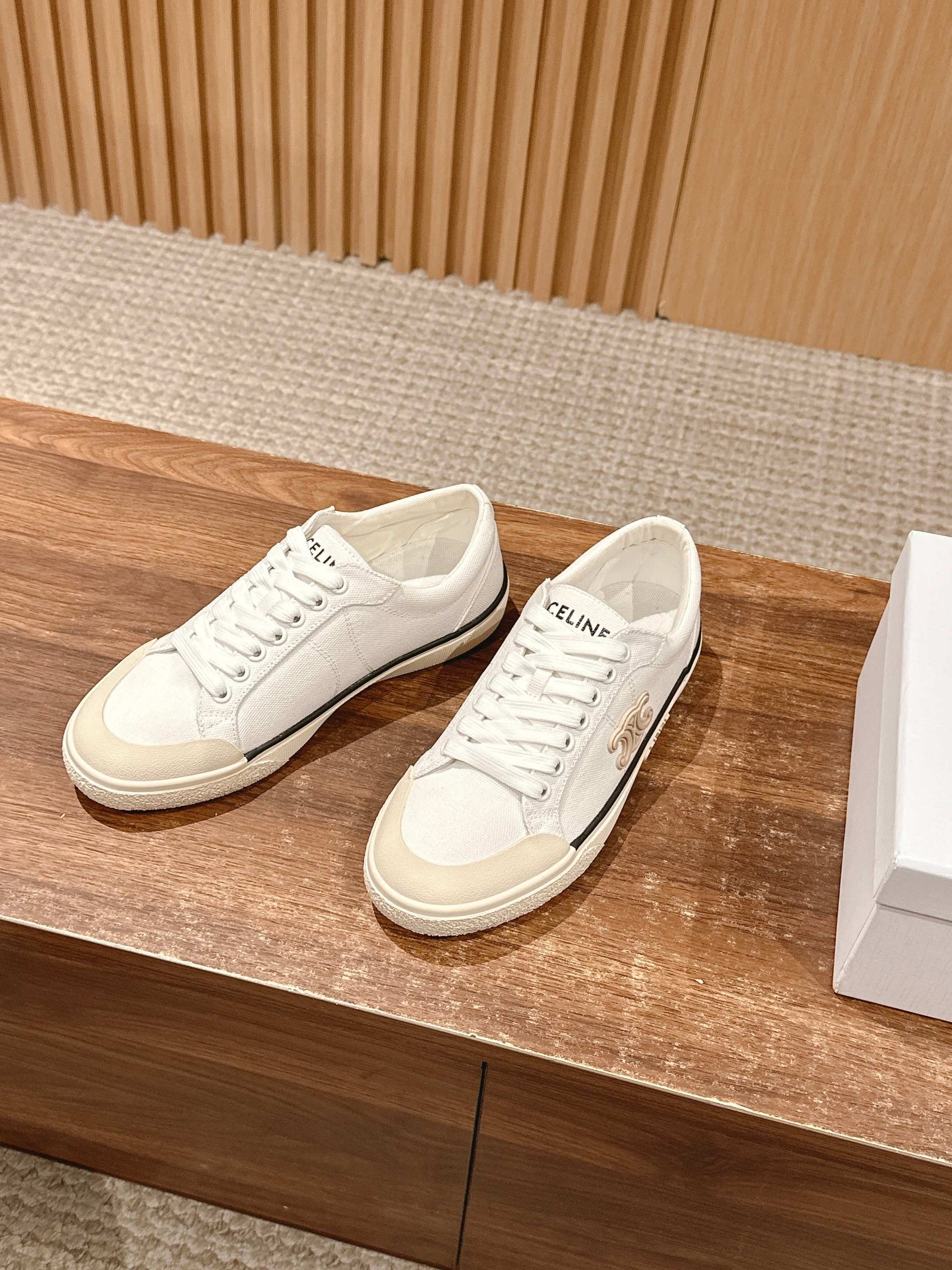 CELINE New Low-Top Triomphe Canvas Sneakers, White