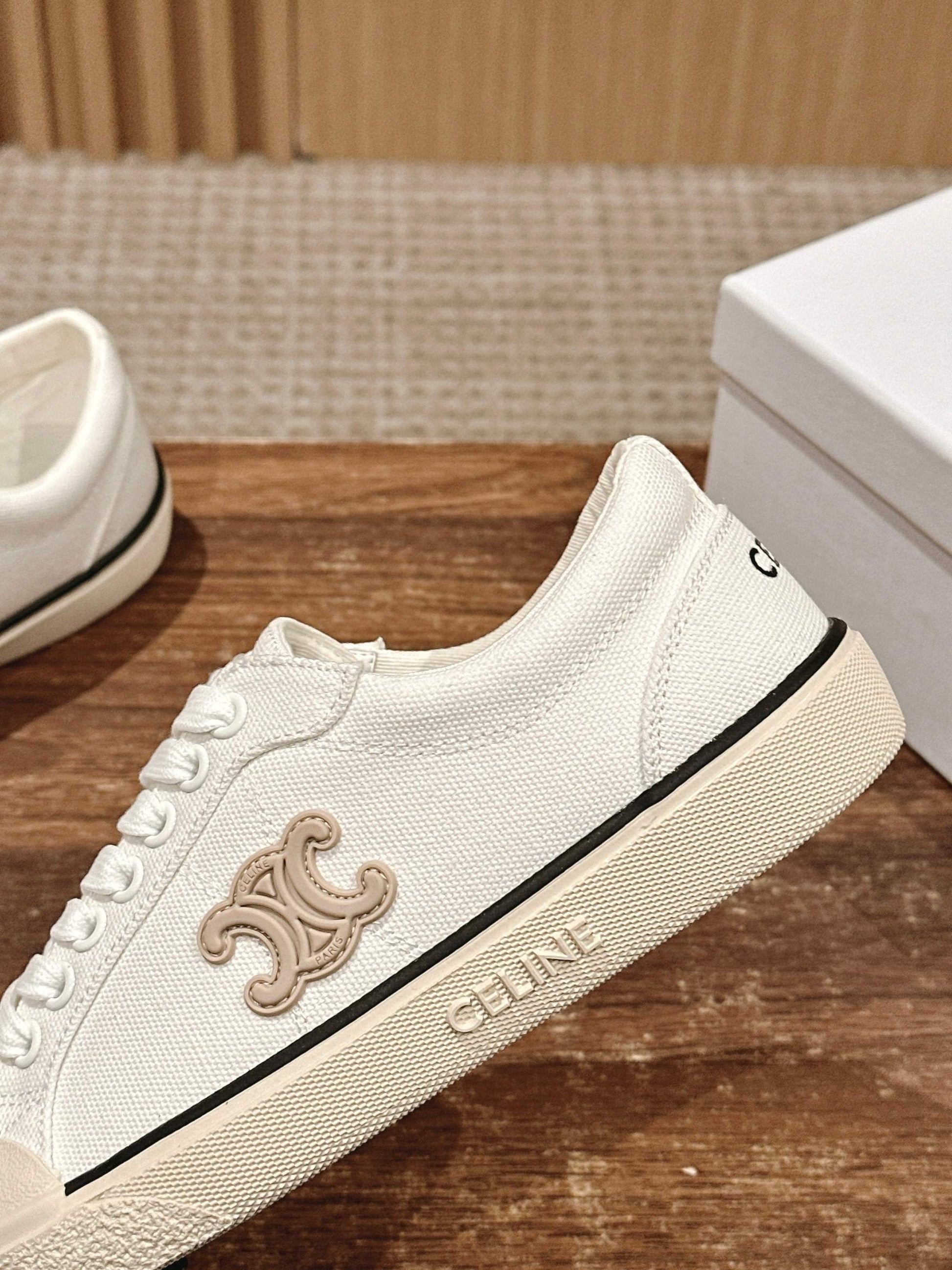 CELINE New Low-Top Triomphe Canvas Sneakers, White