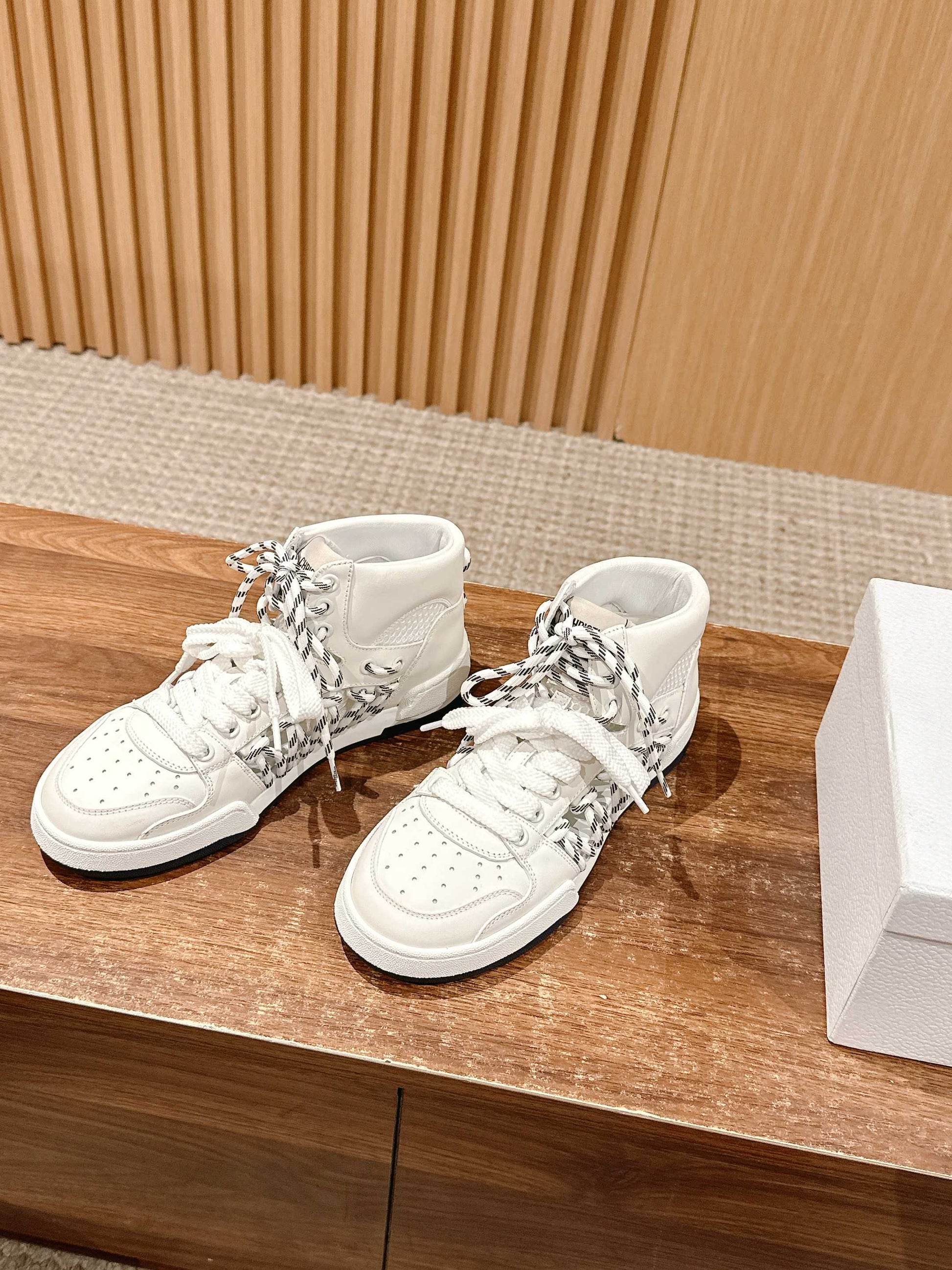 Dior Star Sneaker, White