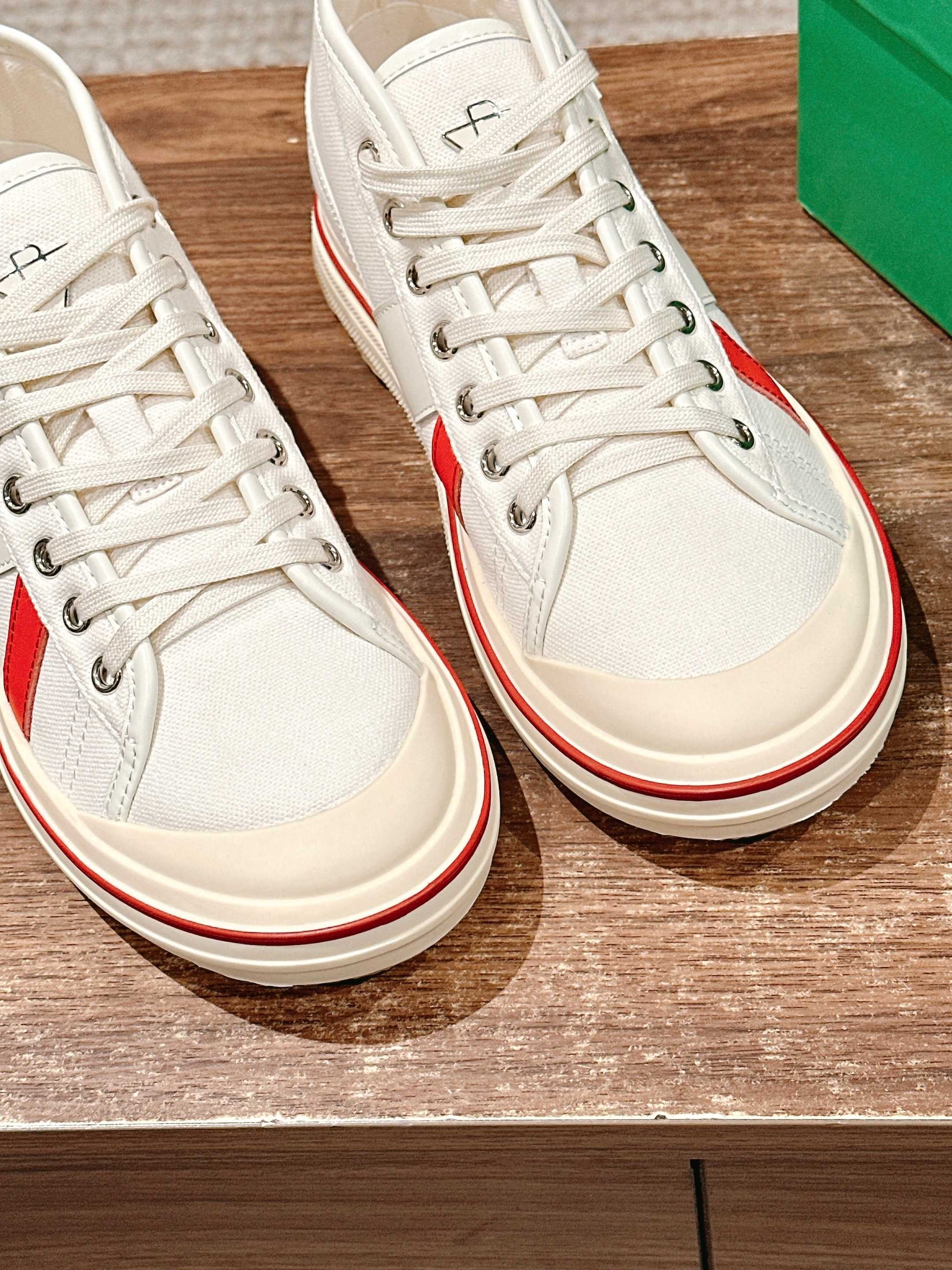 Bottega Veneta Retro Eliot Sneakers, Red