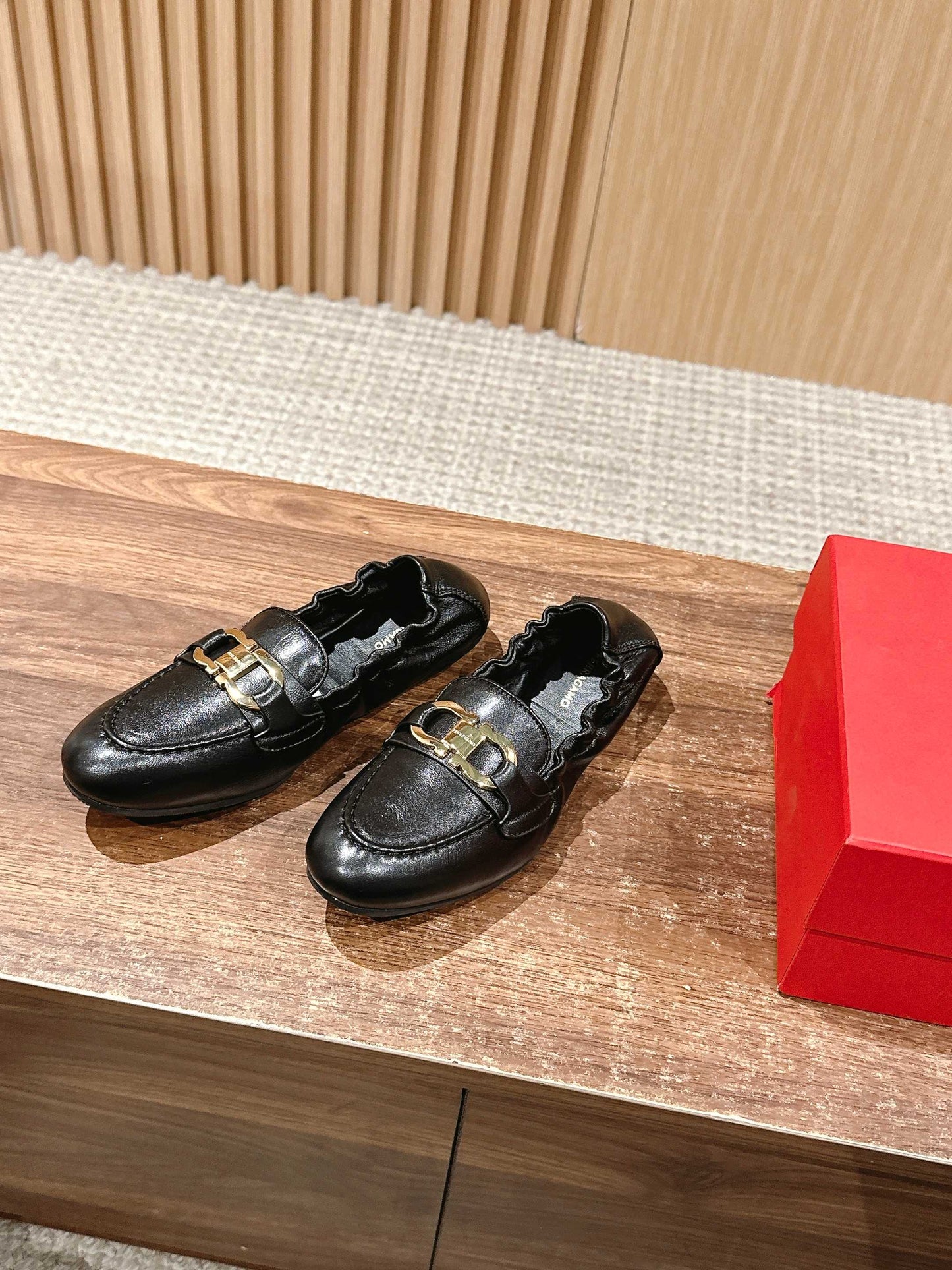 Ferragamo Horsebit Ballet Flats (egg-roll shoes), Black