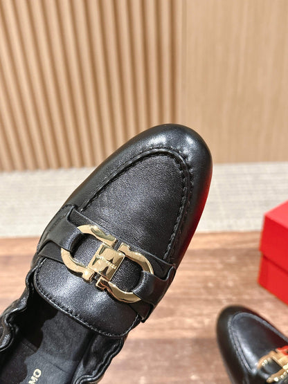 Ferragamo Horsebit Ballet Flats (egg-roll shoes), Black