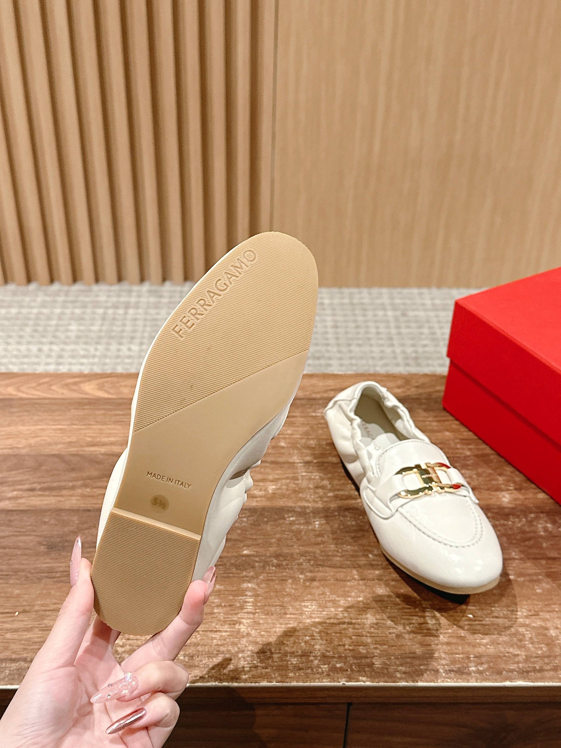 Ferragamo Horsebit Ballet Flats (egg-roll shoes), White