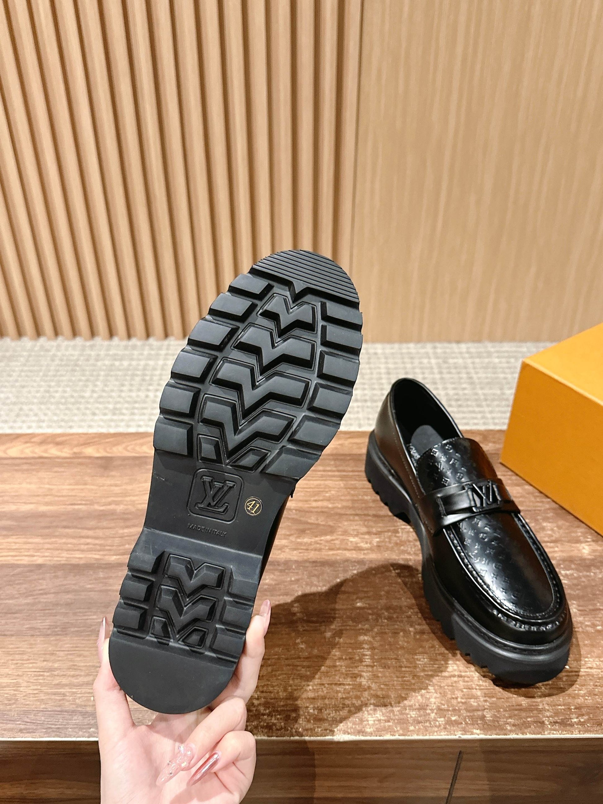 Louis Vuitton Thick-Sole Derby Mary-Jane Loafers, Black