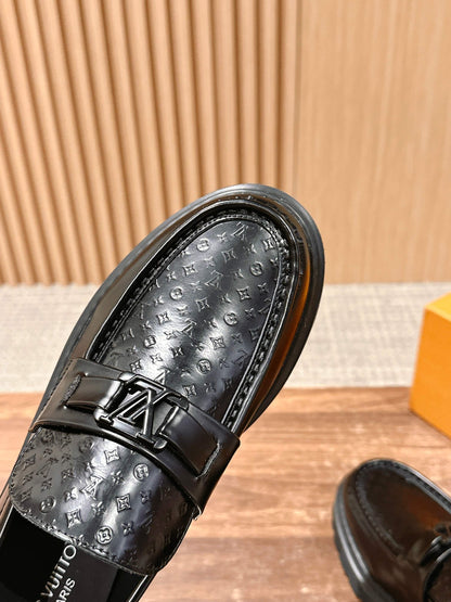 Louis Vuitton Thick-Sole Derby Mary-Jane Loafers, Black