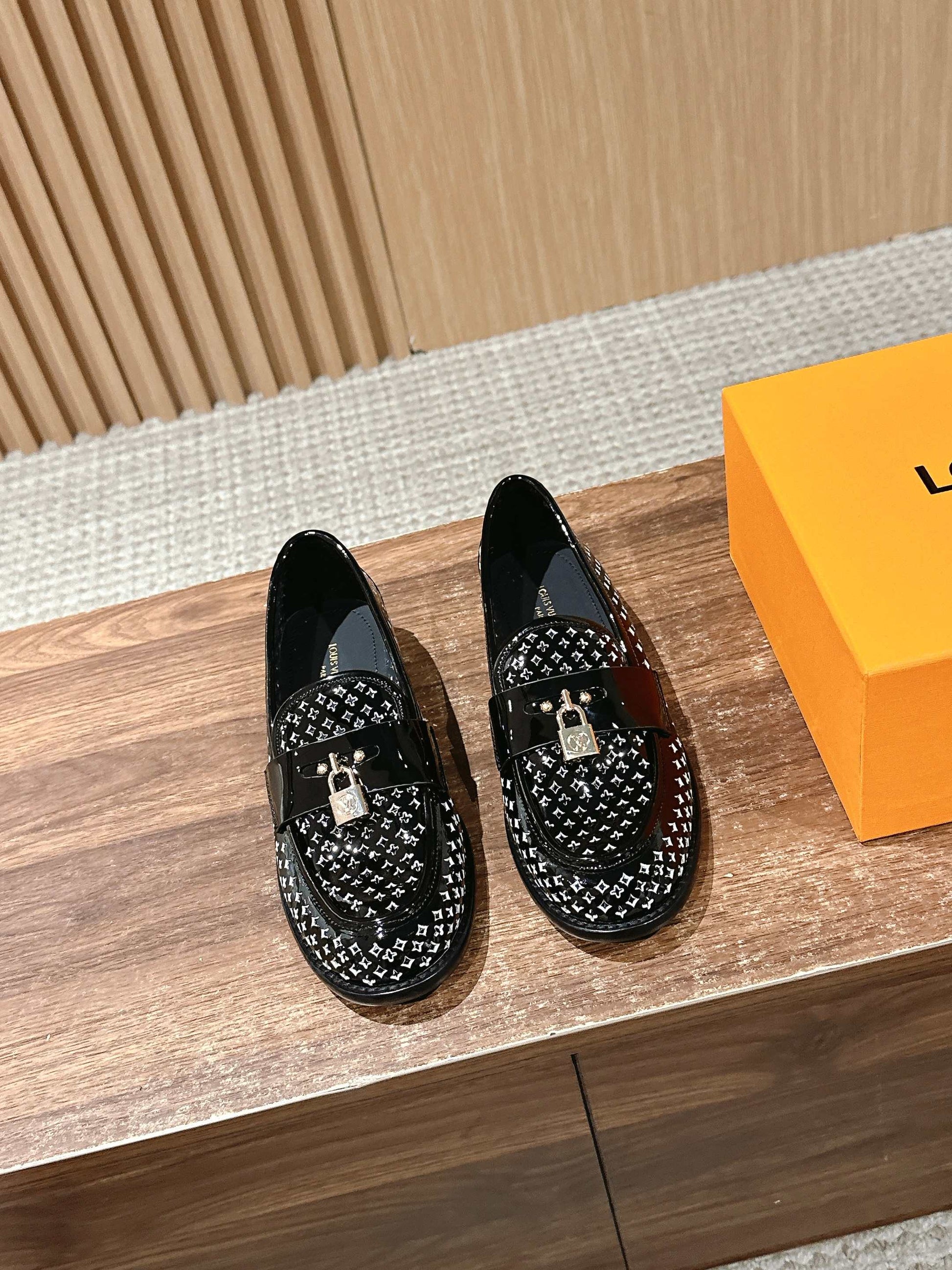 Louis Vuitton New Lock-Strap Ballet Flats – Laser-Cut Perforated Loafers, Black