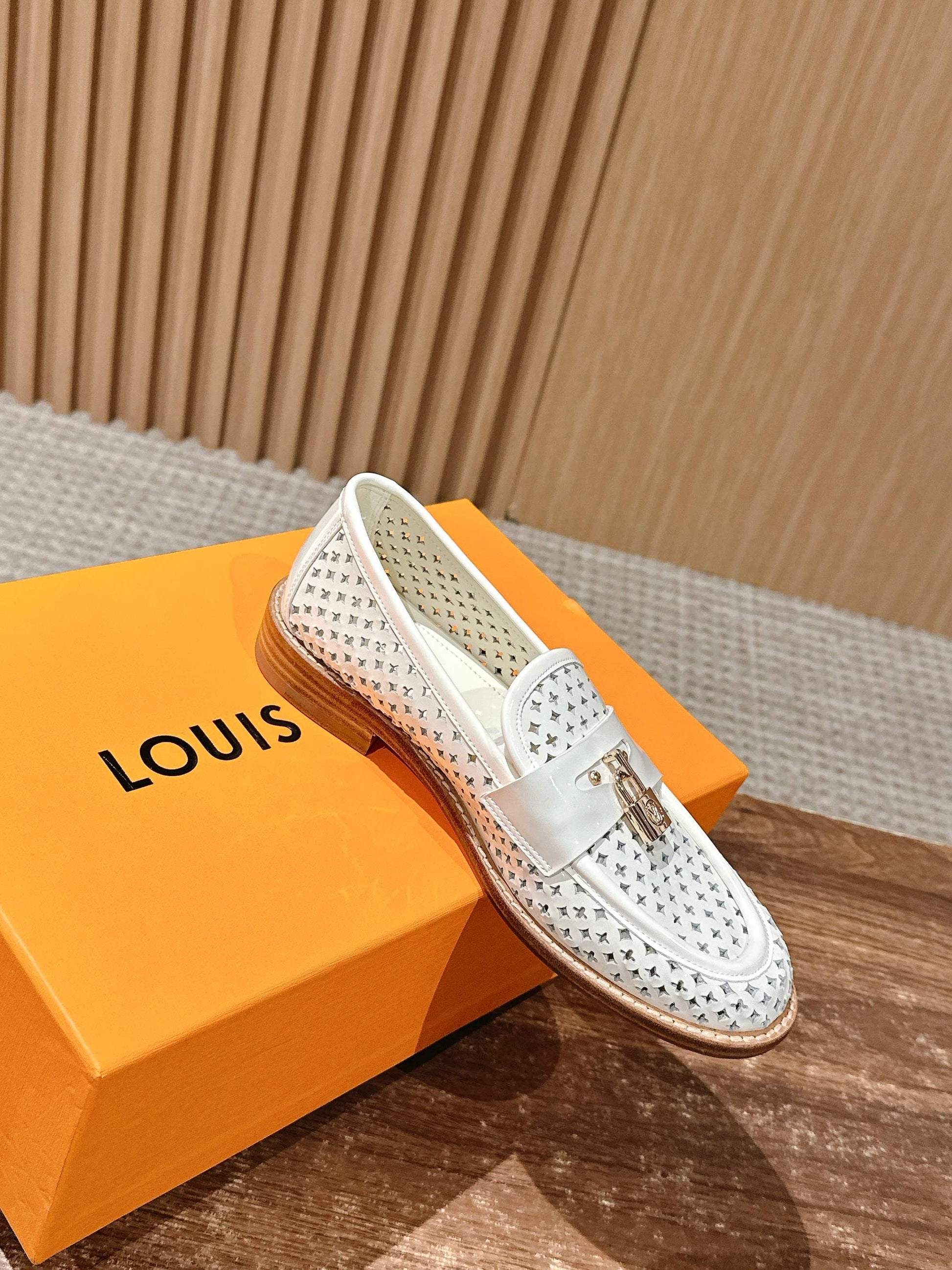 Louis Vuitton New Lock-Strap Ballet Flats – Laser-Cut Perforated Loafers, White
