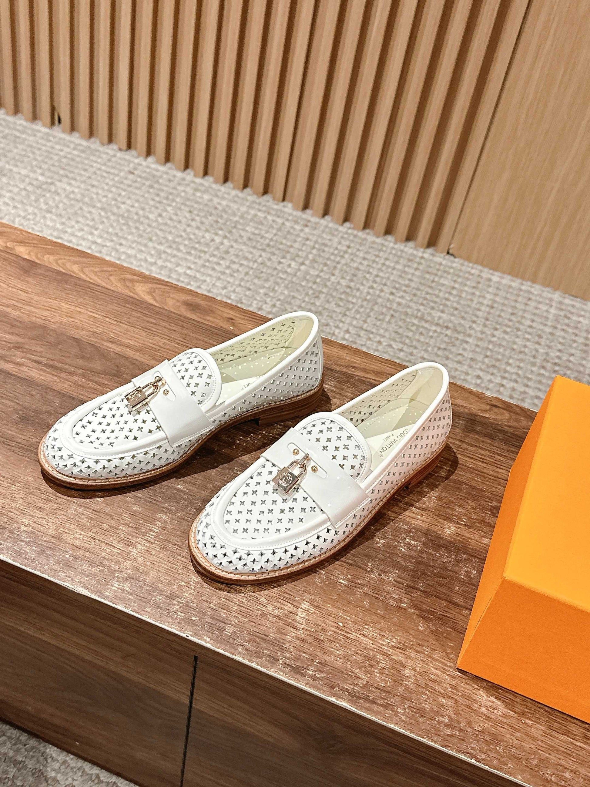 Louis Vuitton New Lock-Strap Ballet Flats – Laser-Cut Perforated Loafers, White