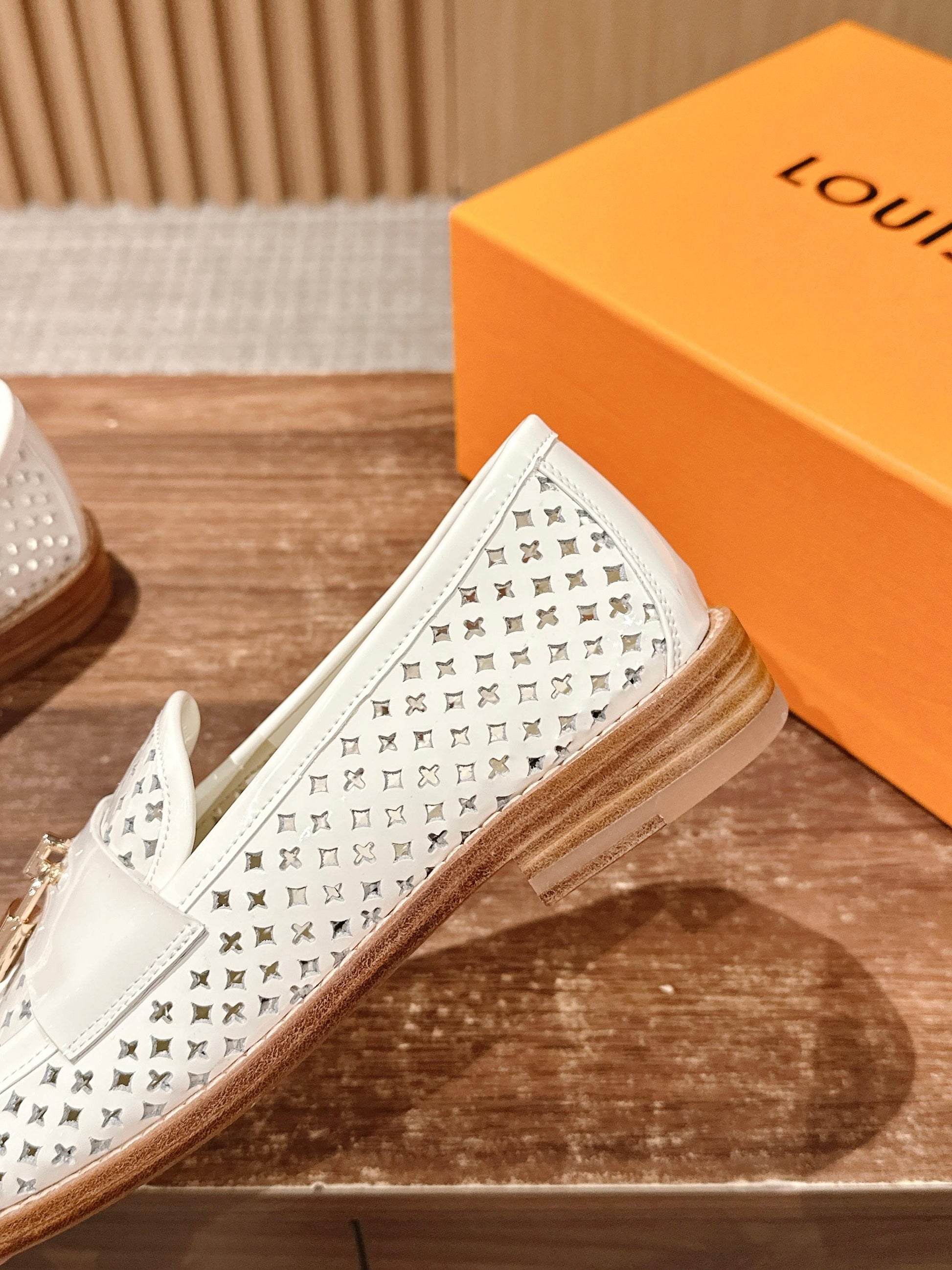 Louis Vuitton New Lock-Strap Ballet Flats – Laser-Cut Perforated Loafers, White