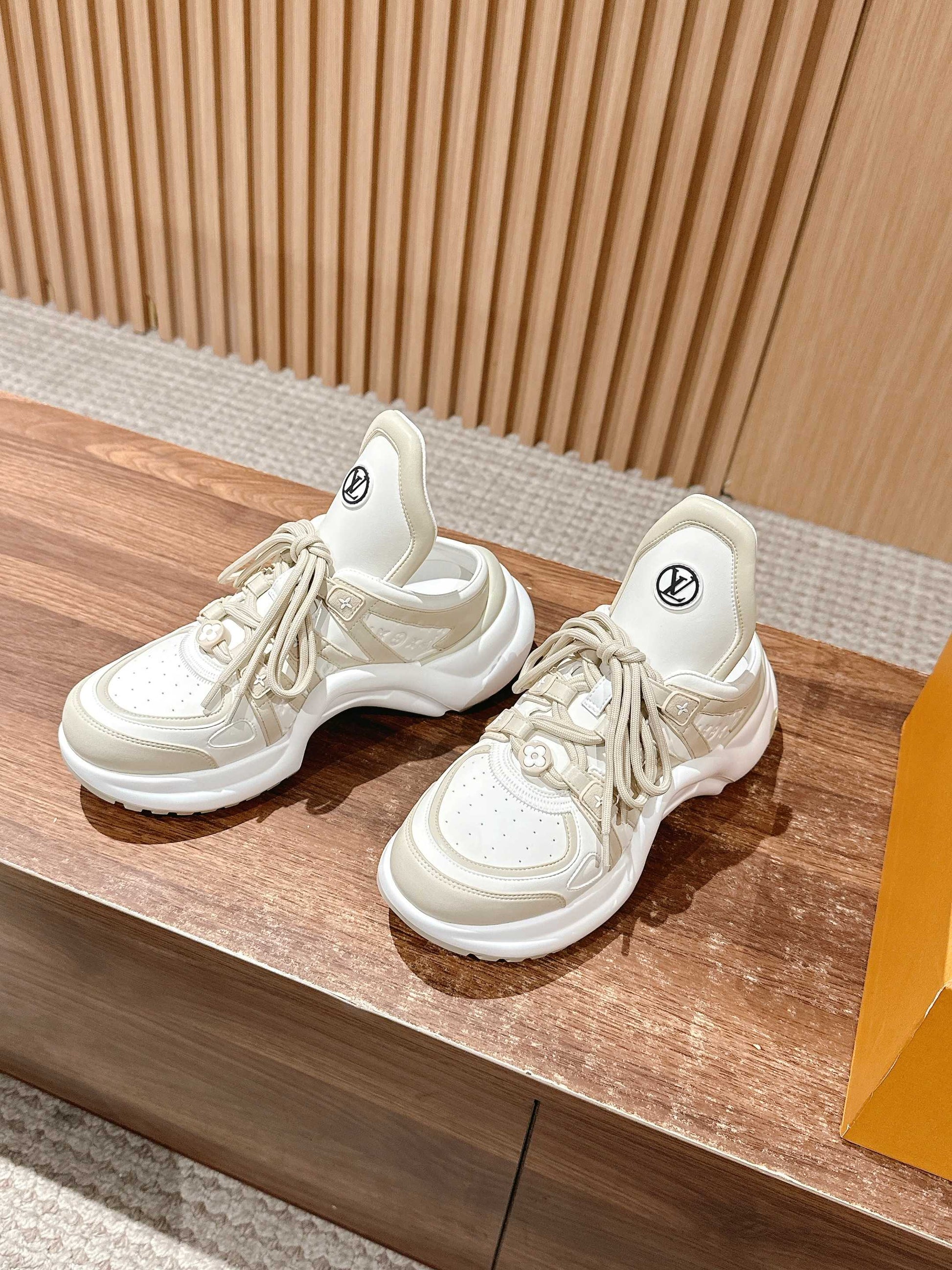 LV Archlight Series 03