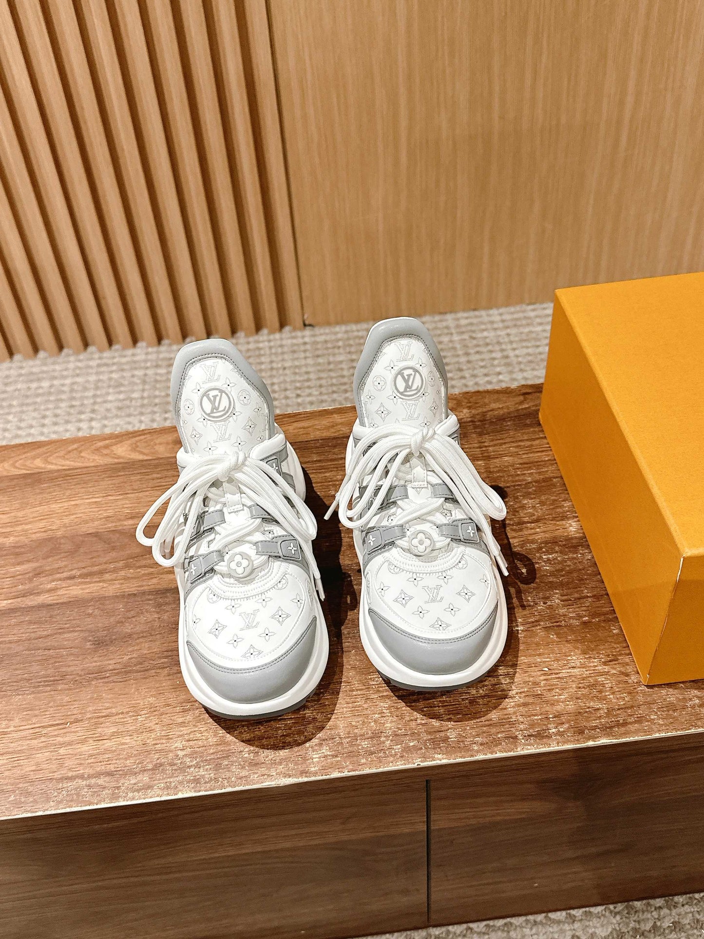 LV Archlight Series 01