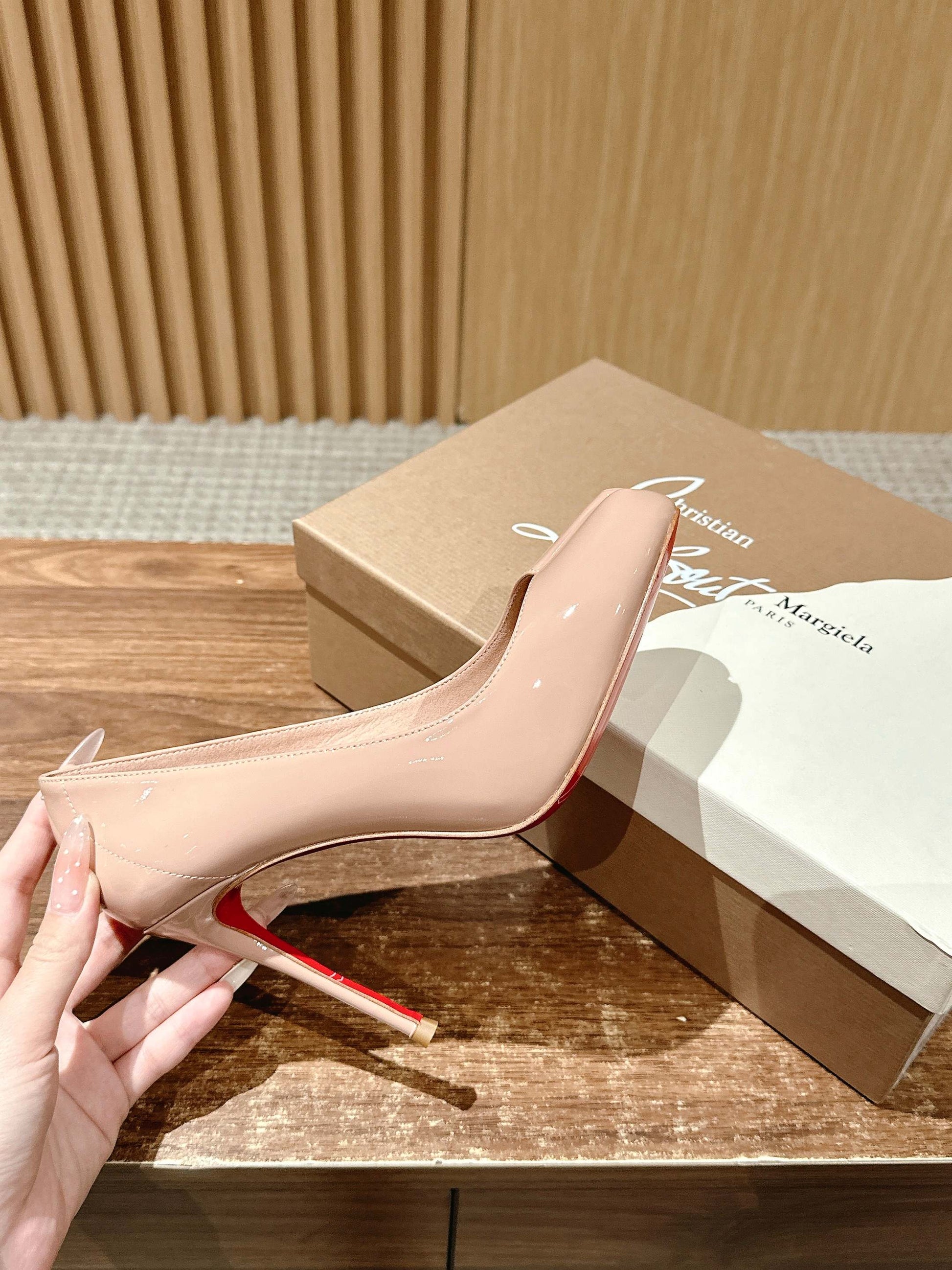 Christian Louboutin × Maison Margiela Split-Toe Stiletto Pumps, Beige