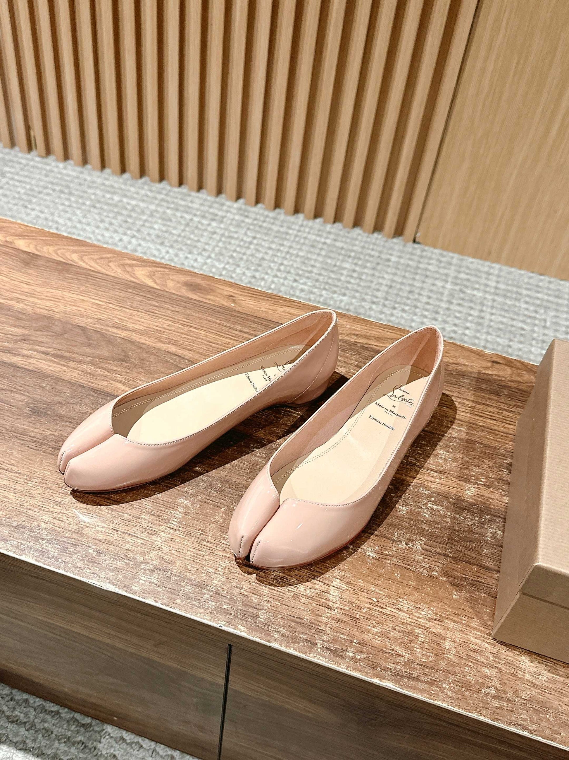 Christian Louboutin × Maison Margiela Split-Toe Flats, Beige