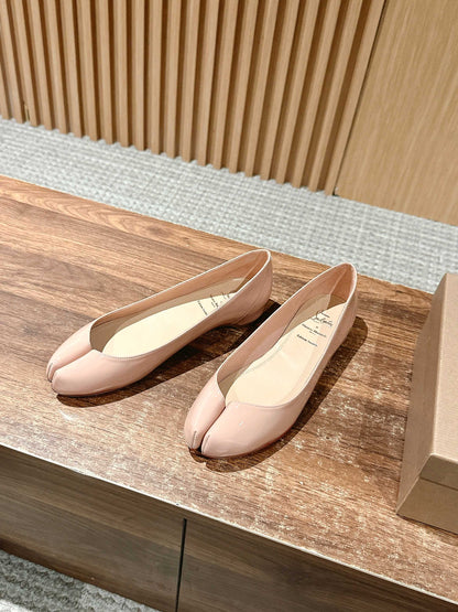 Christian Louboutin × Maison Margiela Split-Toe Flats, Beige