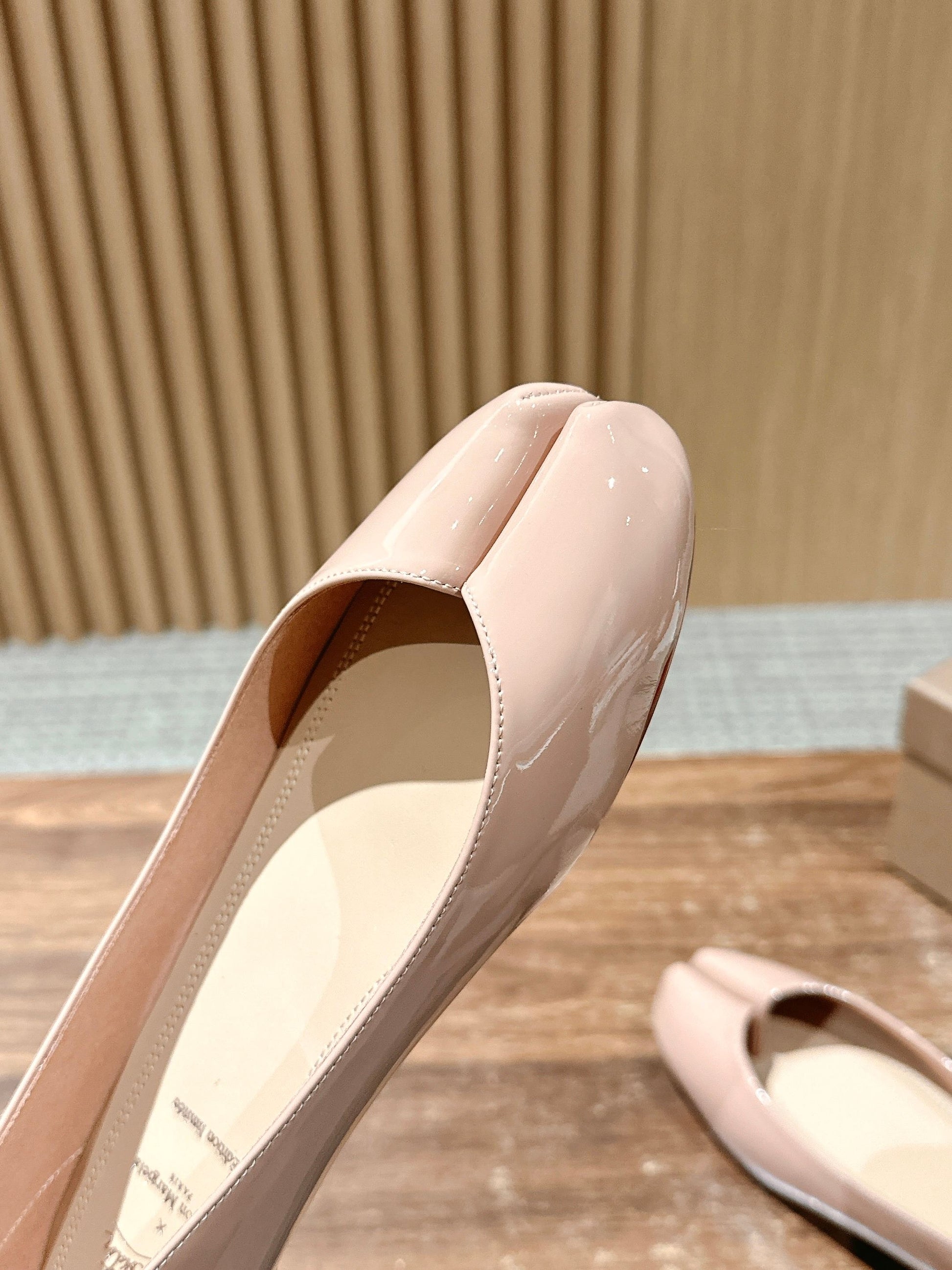 Christian Louboutin × Maison Margiela Split-Toe Flats, Beige