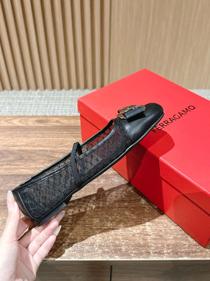 Ferragamo FAM Ballet Lace Flats, Black