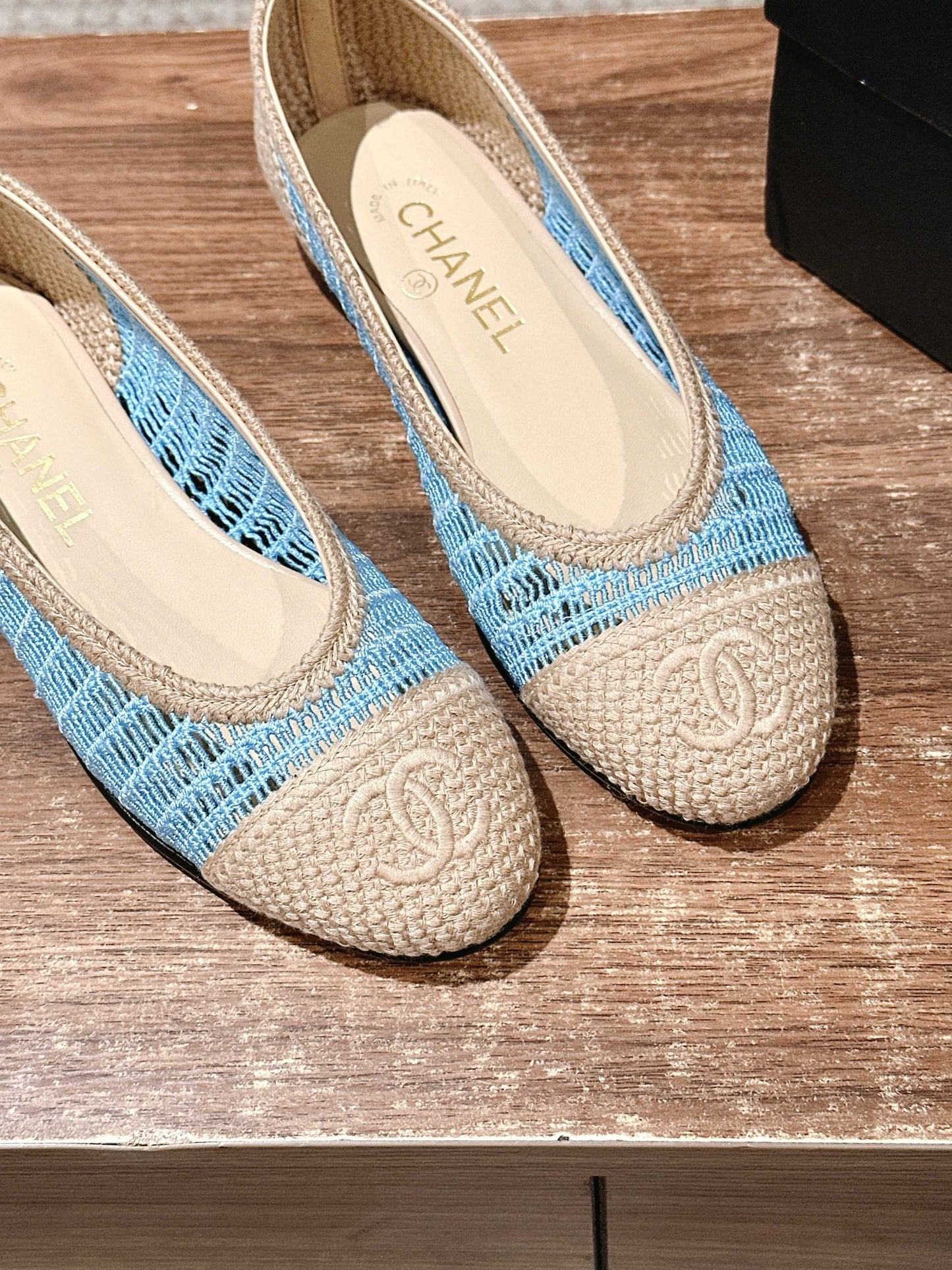 Chanel Classic New Mesh Ballet Flats 01