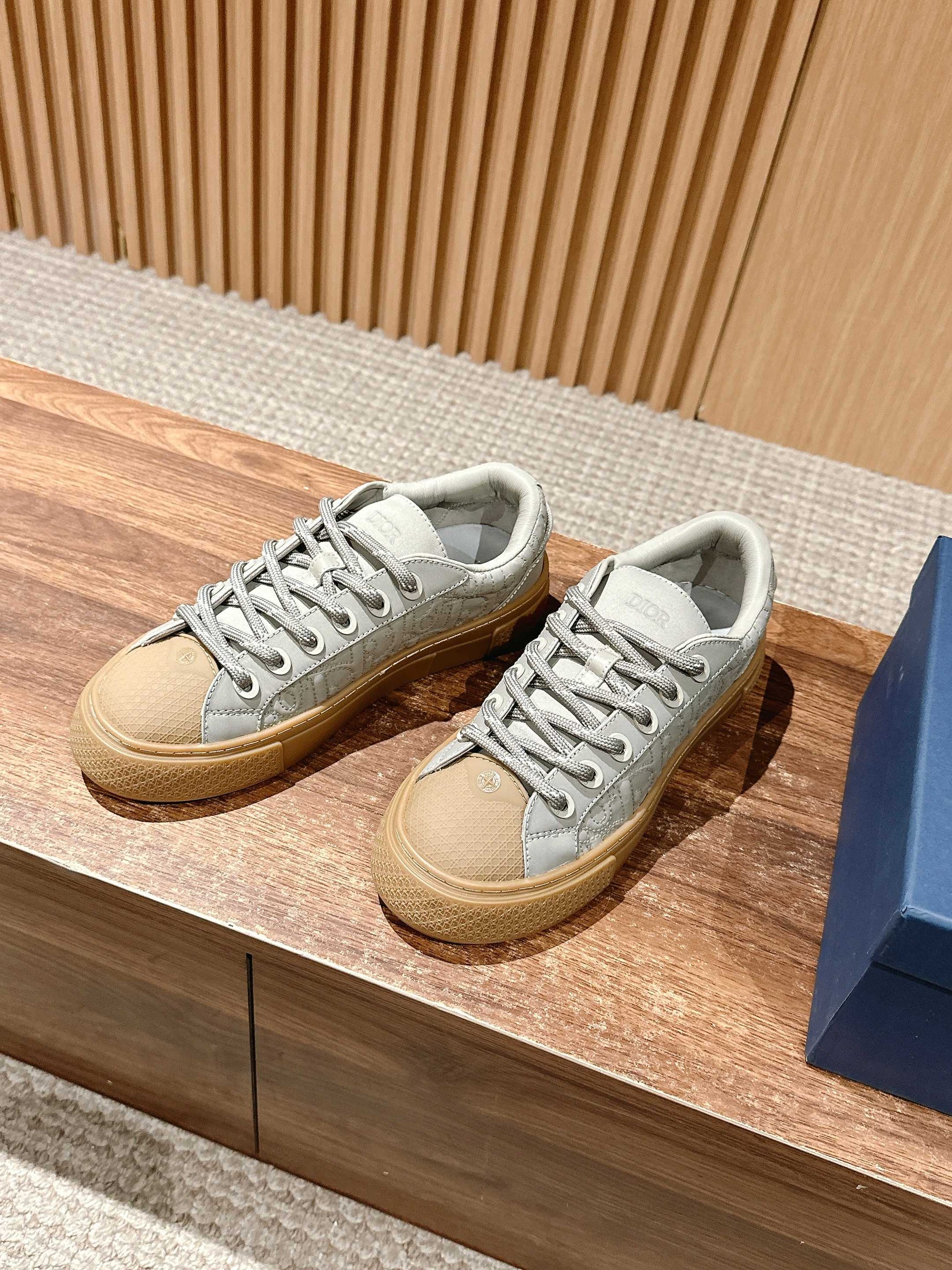 Dior x Stone Island B33# Casual Skate Sneakers, Grey