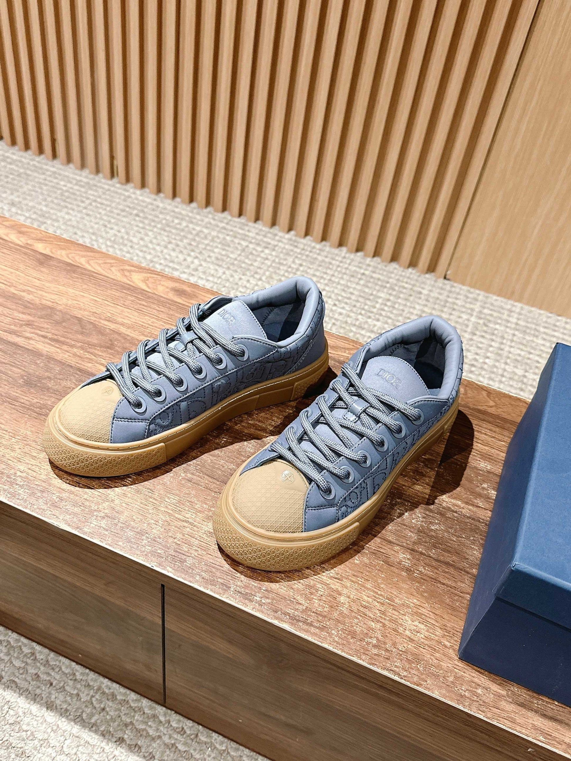 Dior x Stone Island B33# Casual Skate Sneakers, Blue