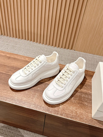 Alexander McQueen Trainer Sneakers, Off-white