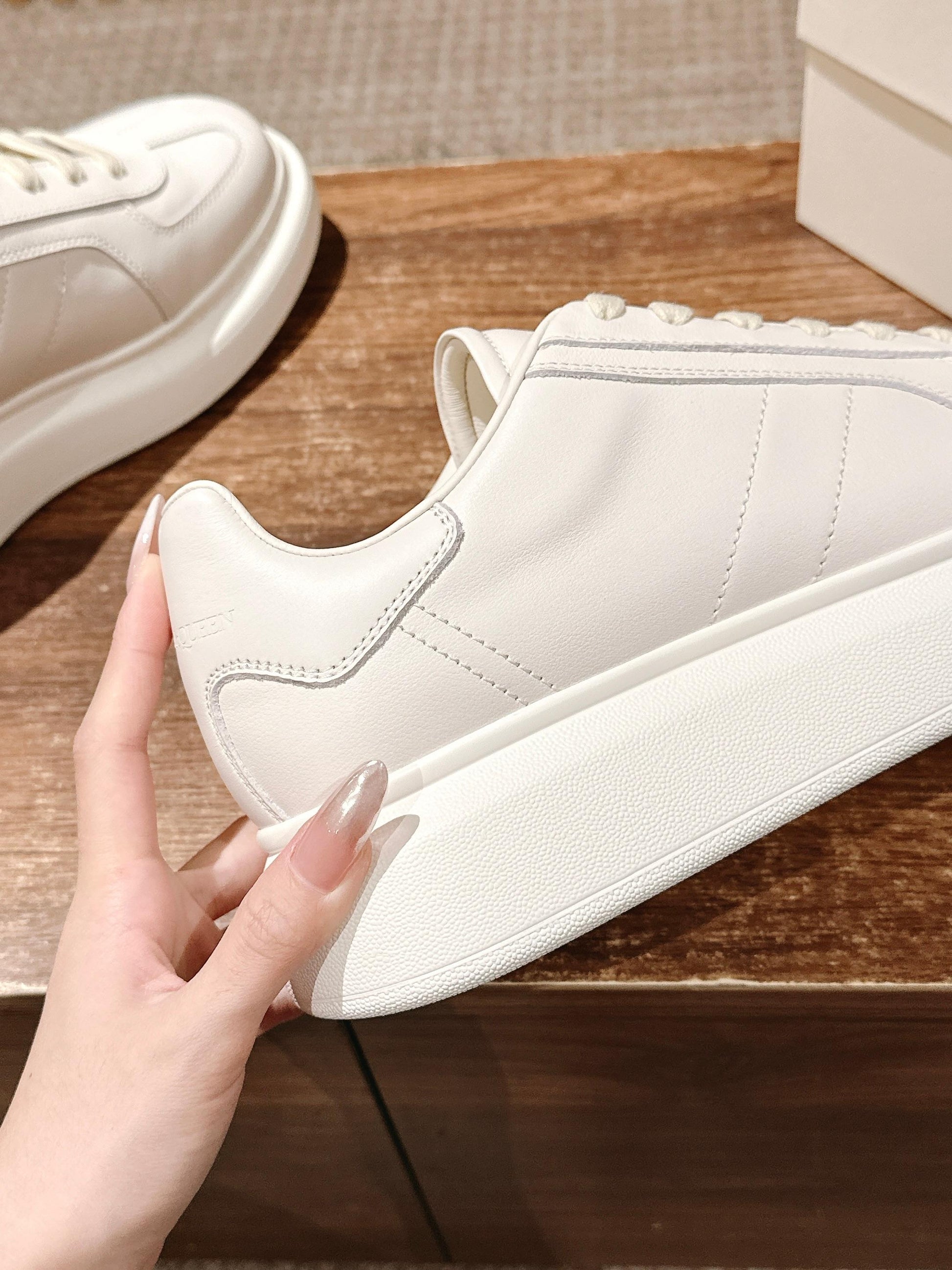 Alexander McQueen Trainer Sneakers, Off-white