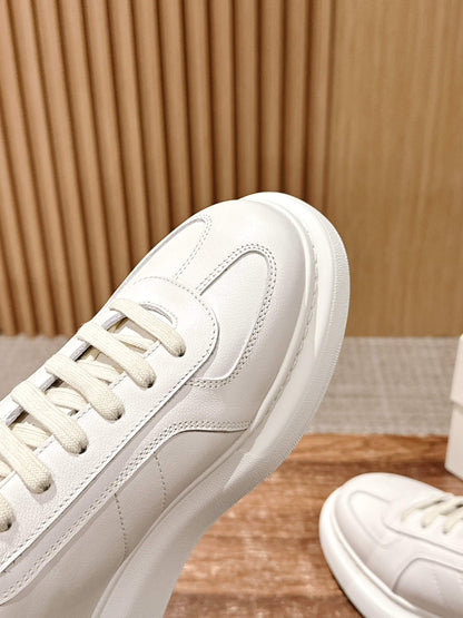 Alexander McQueen Trainer Sneakers, Off-white