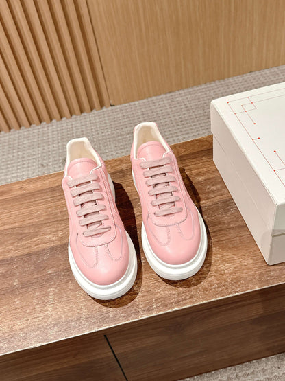 Alexander McQueen Trainer Sneakers, Pink