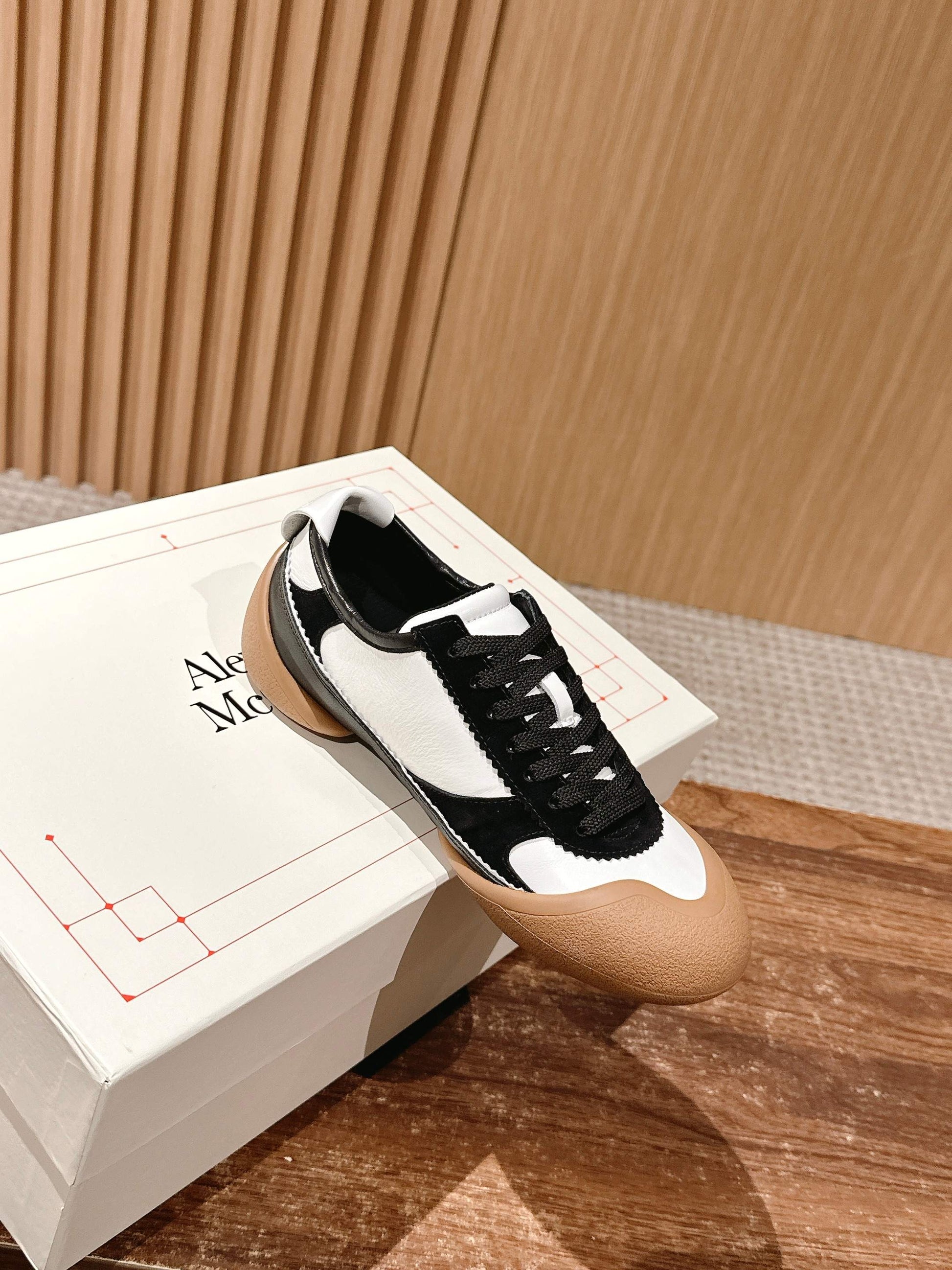 Alexander McQueen Flexion Sneaker, Panda