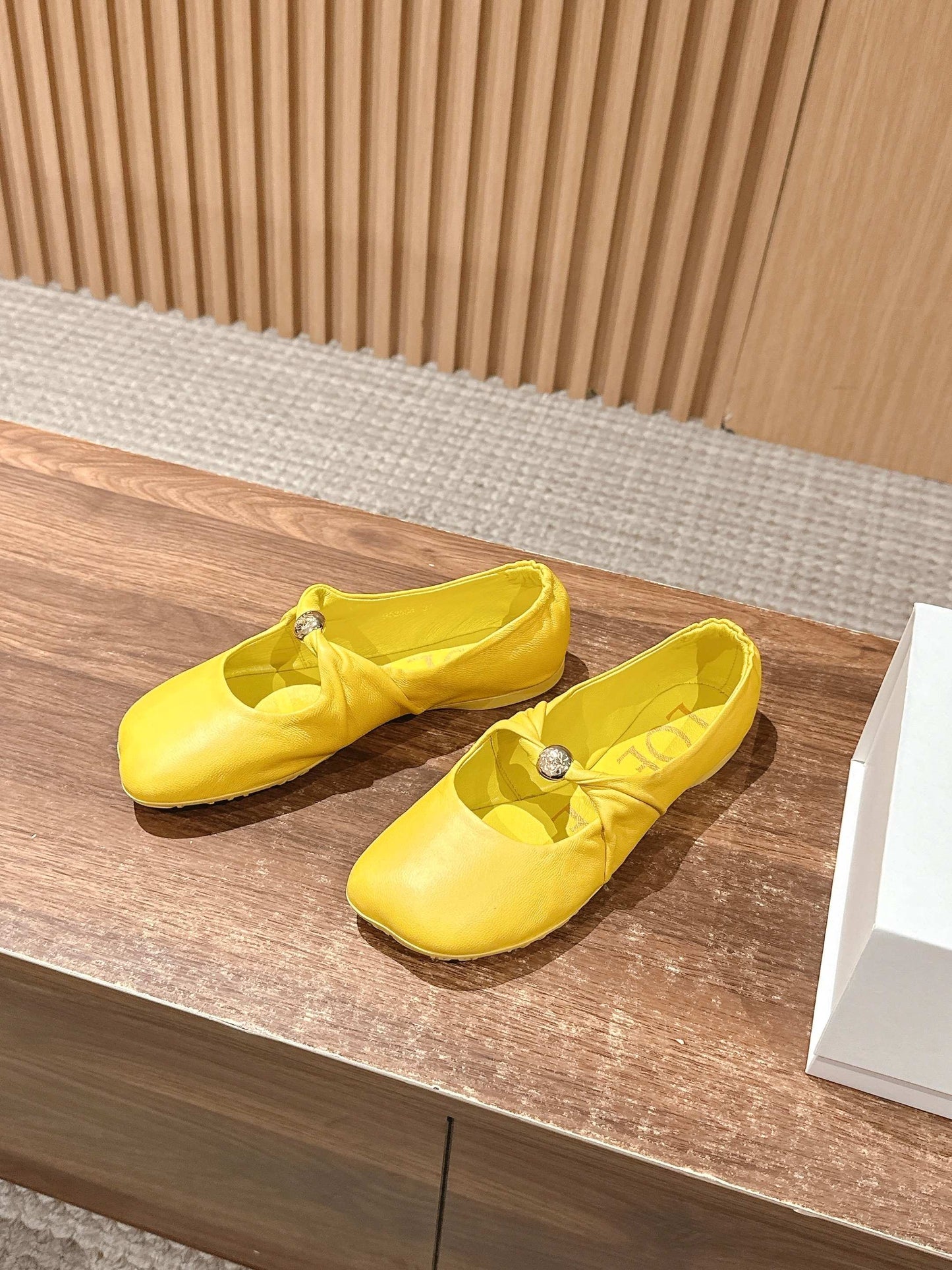 Loewe’s new “granny” pumps / grandma pumps, Yellow