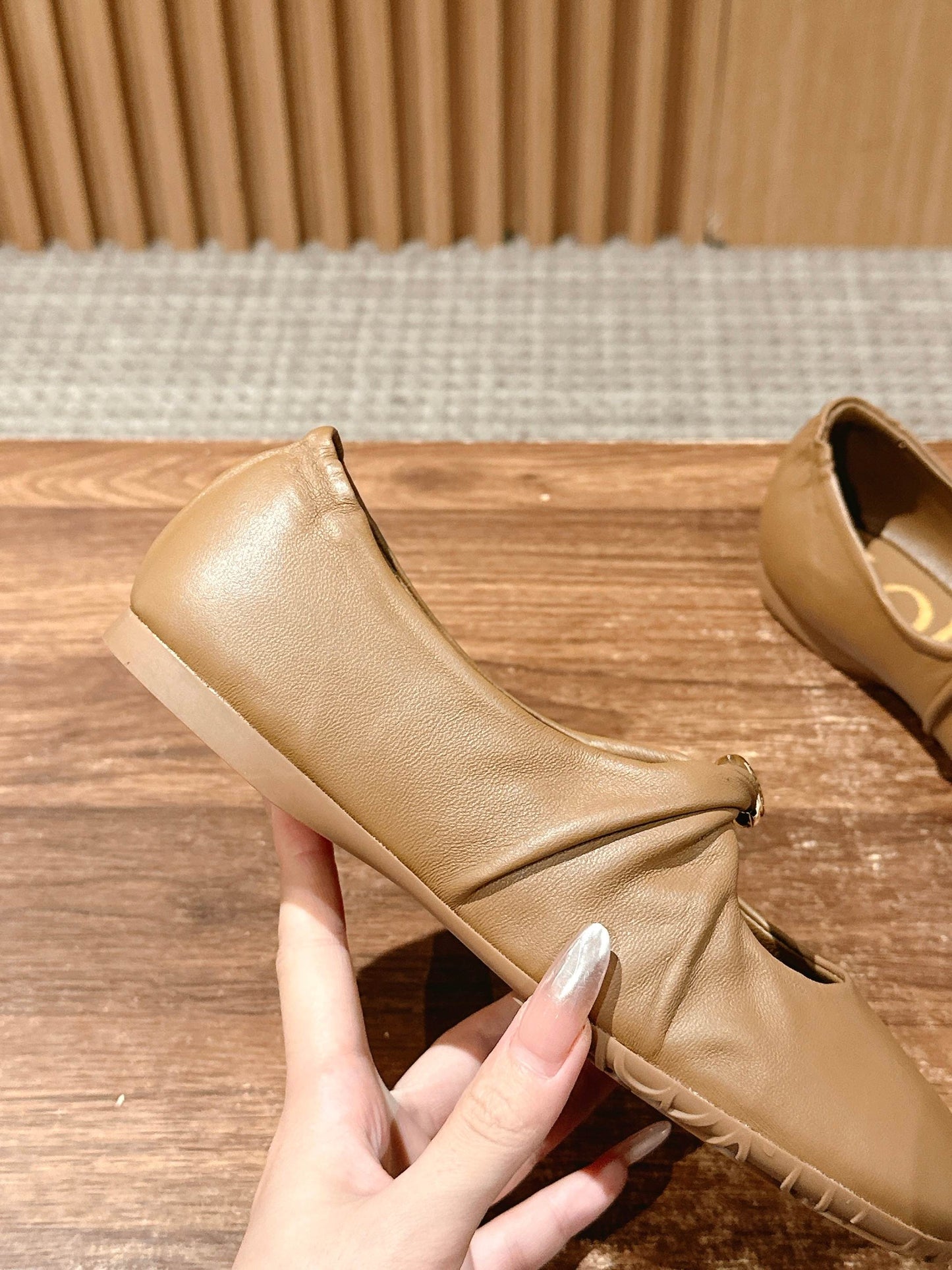 Loewe’s new “granny” pumps / grandma pumps, Beige