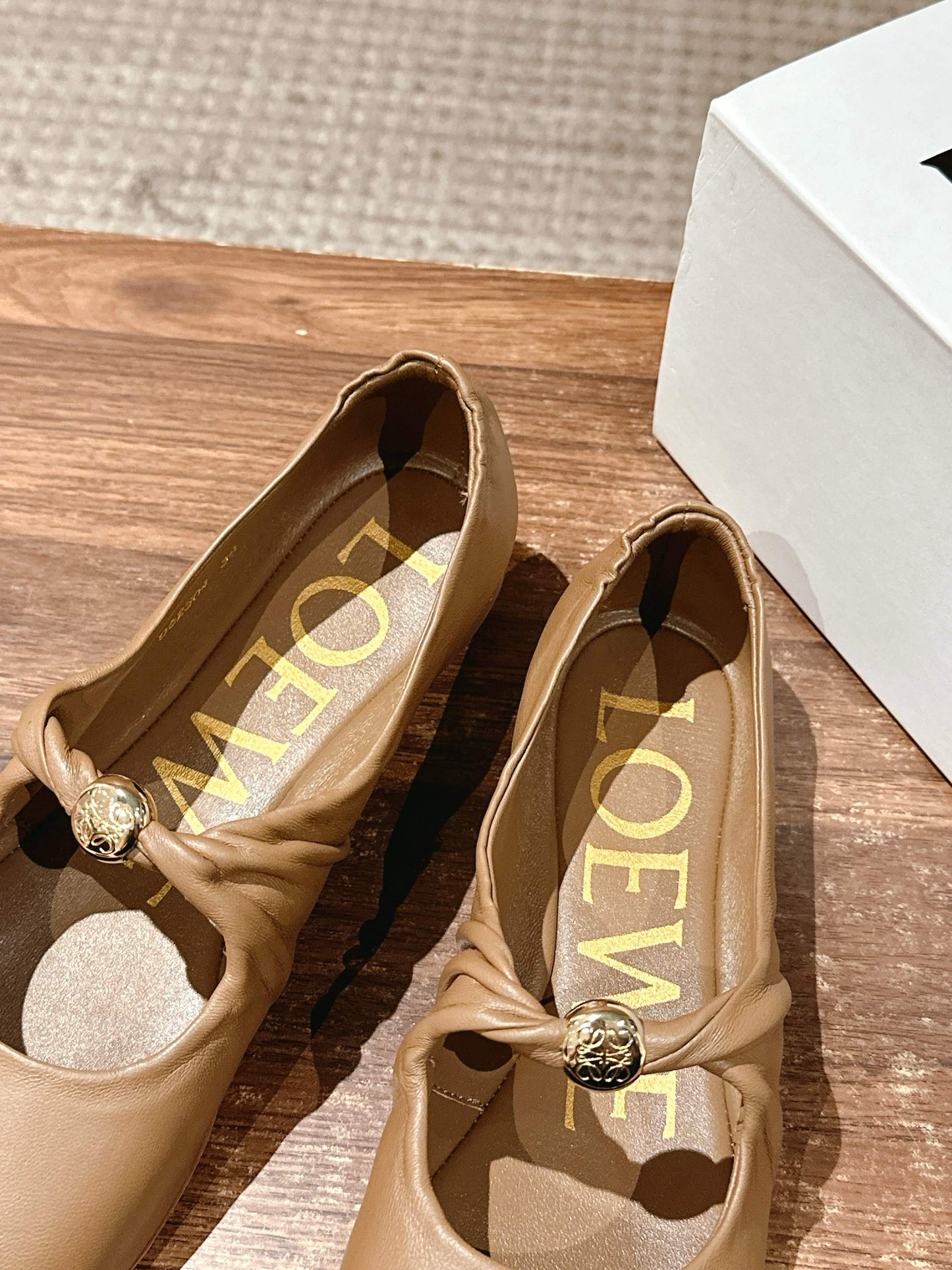 Loewe’s new “granny” pumps / grandma pumps, Beige