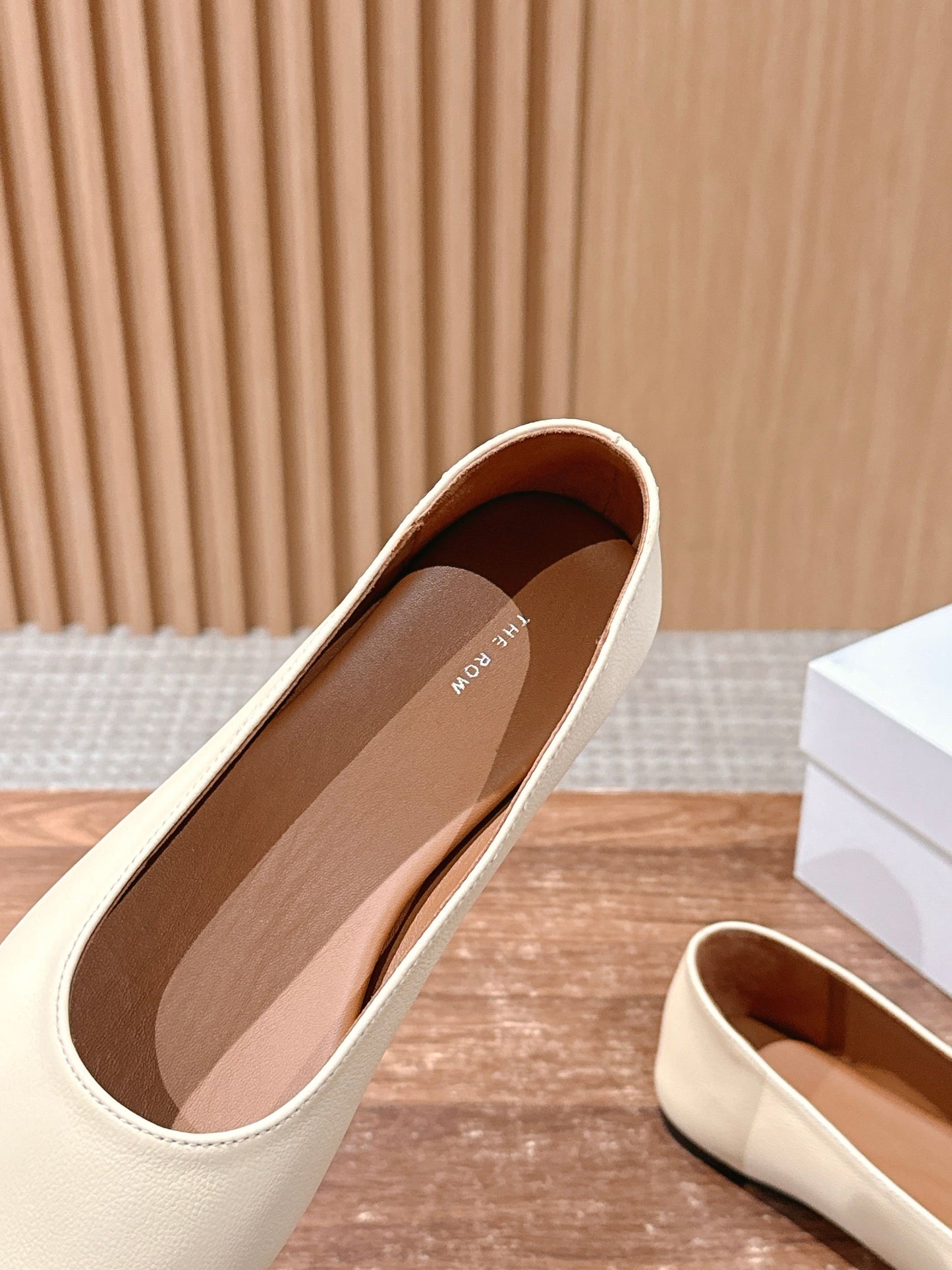 The Row Ballet Flats Low Cut Flats, Beige